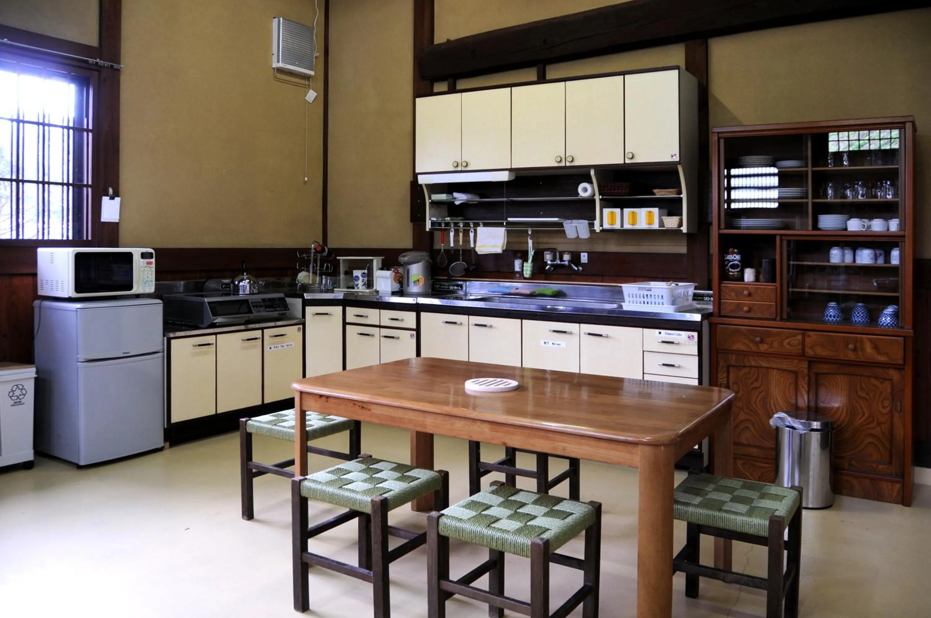Kitchen or kitchenette in Sakura Guest House