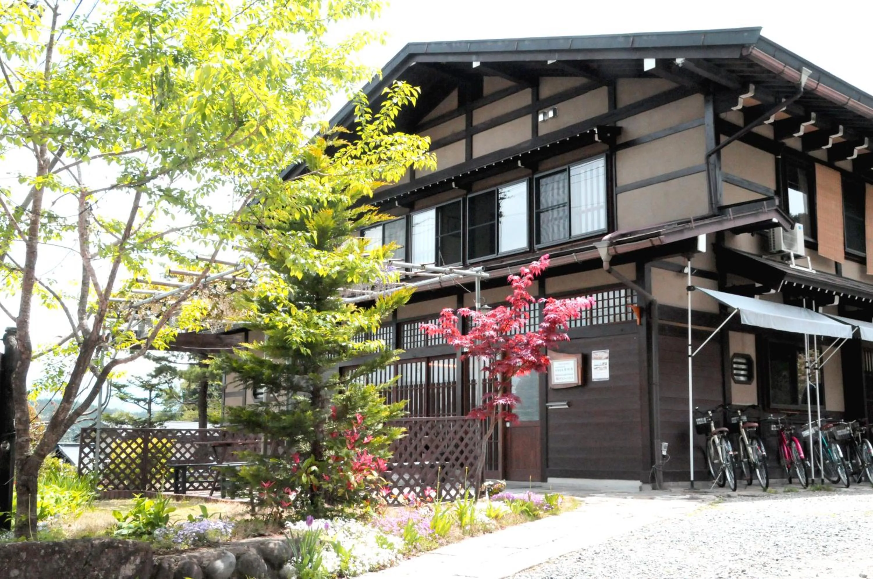 Facade/entrance in Sakura Guest House