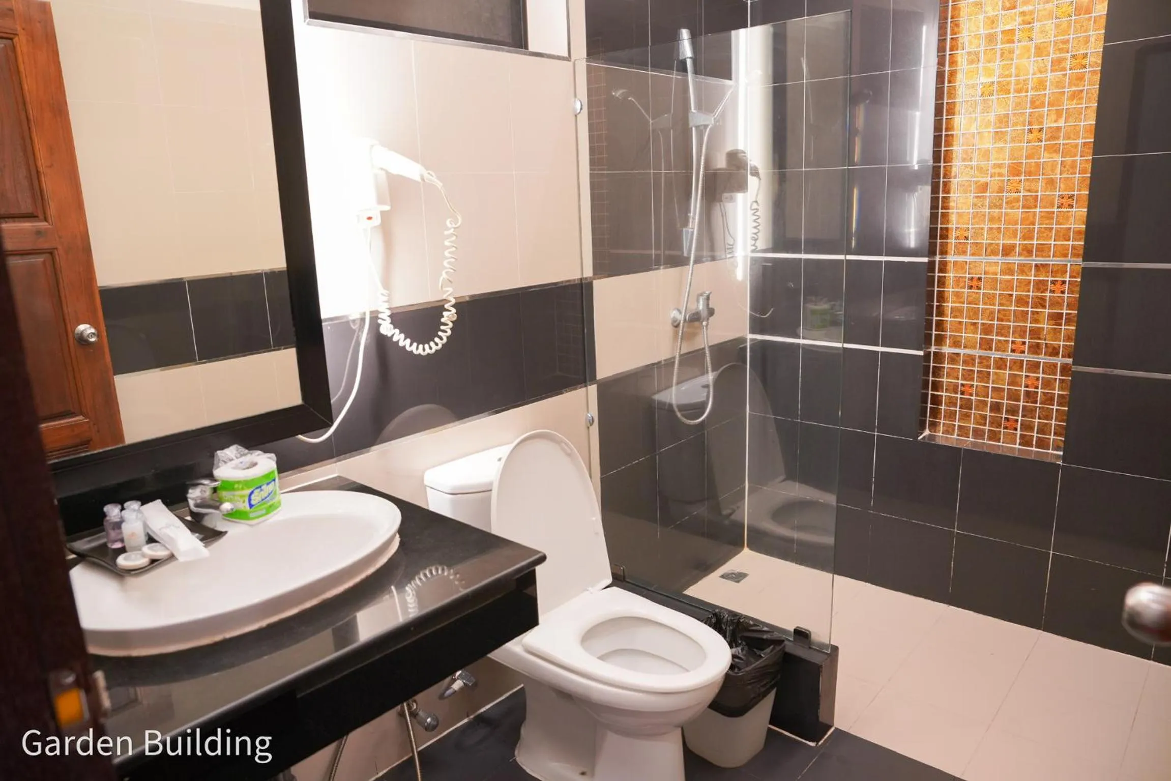 Shower in Silversand Resort