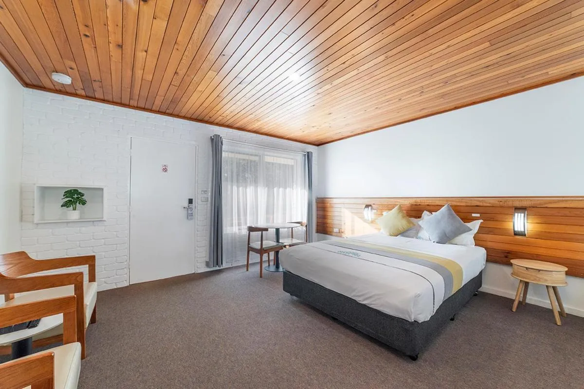 Bed in Port Campbell Motor Inn