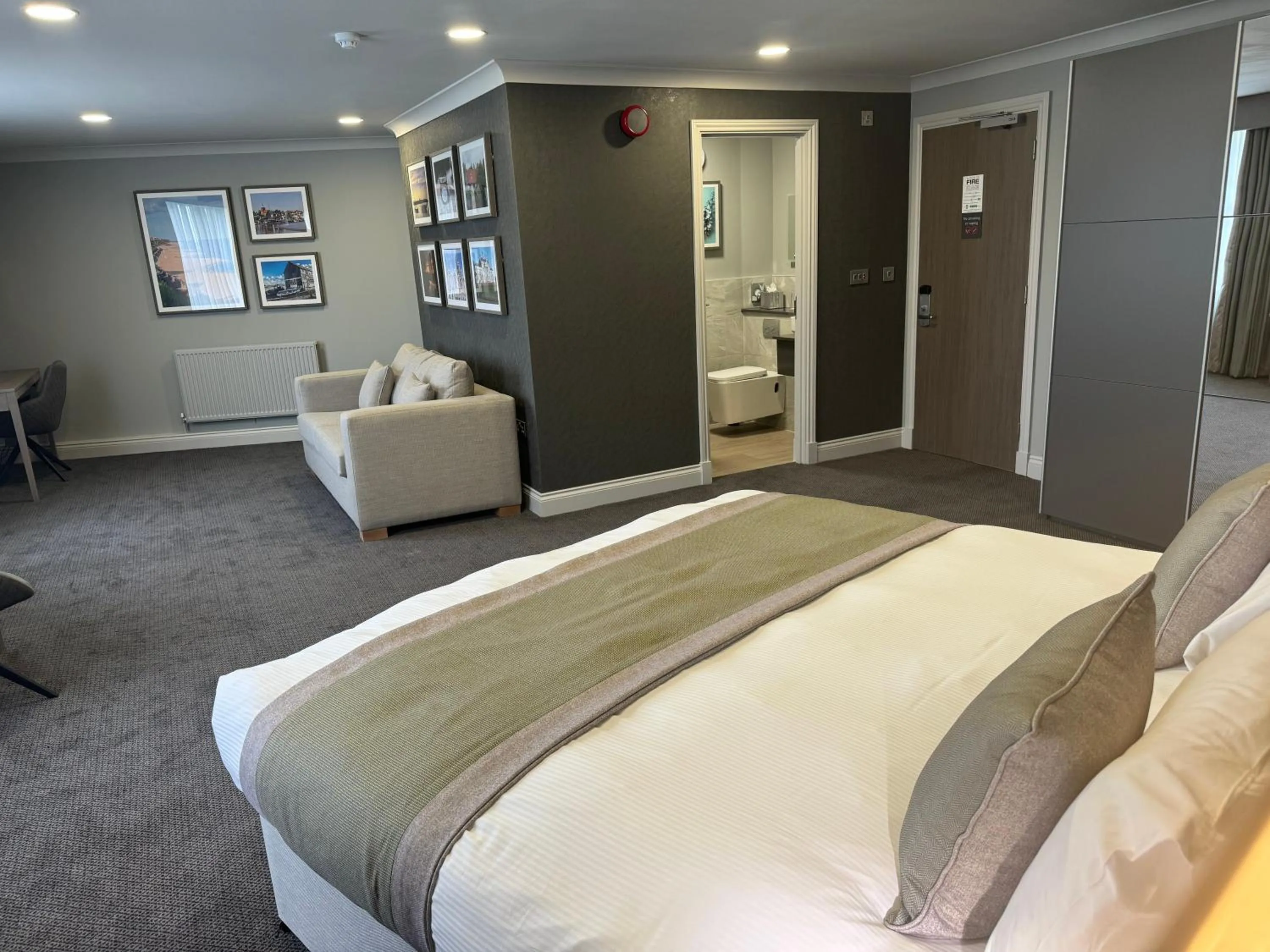 Bedroom in The Essex Golf & Country Club Hotel