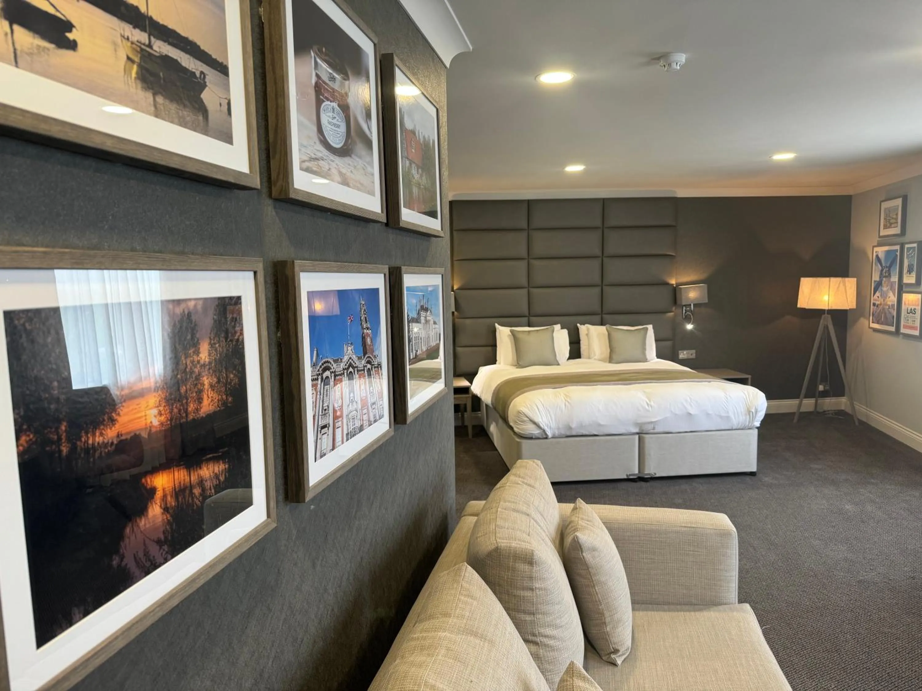 Bedroom, Bed in The Essex Golf & Country Club Hotel