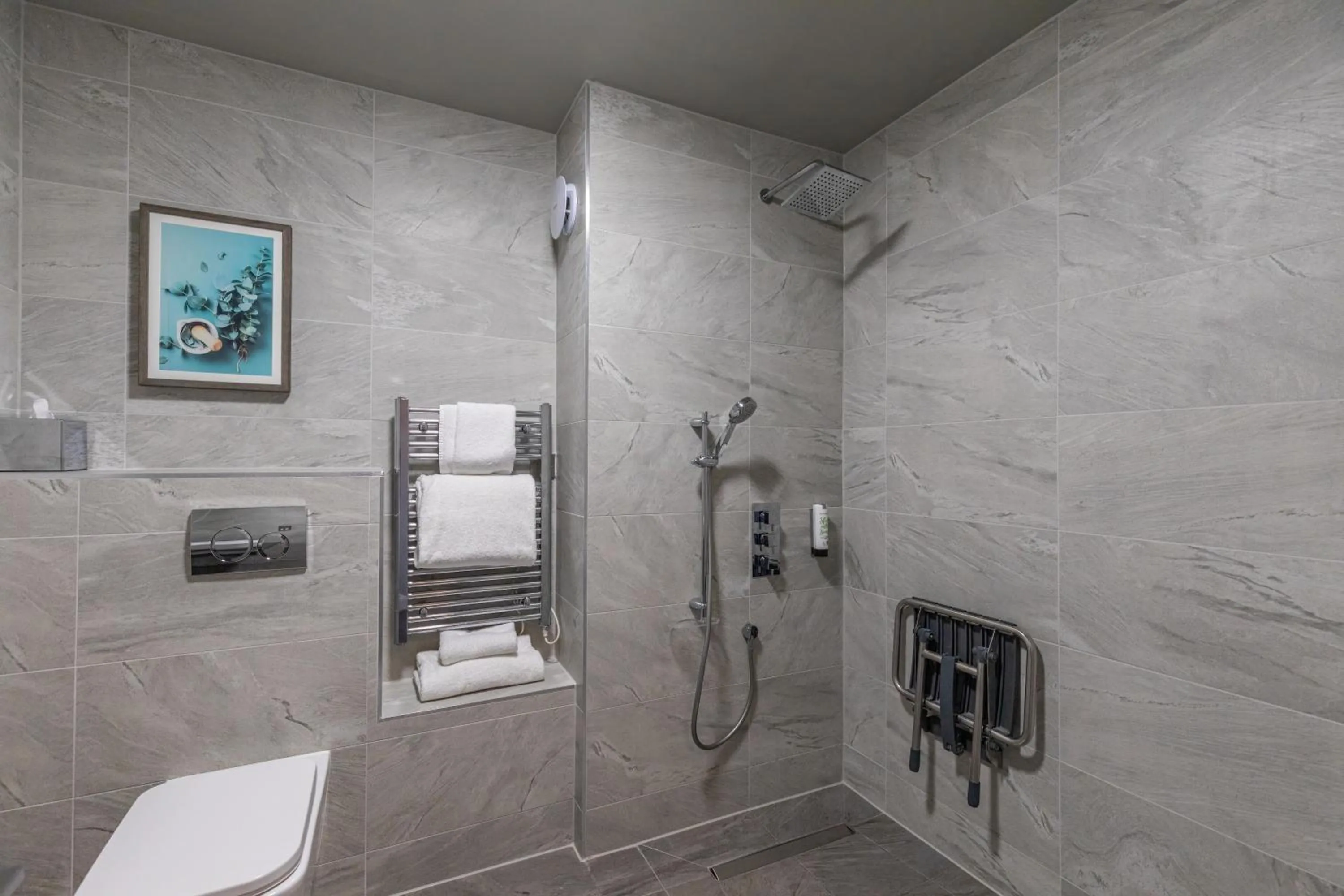 Bathroom in The Essex Golf & Country Club Hotel