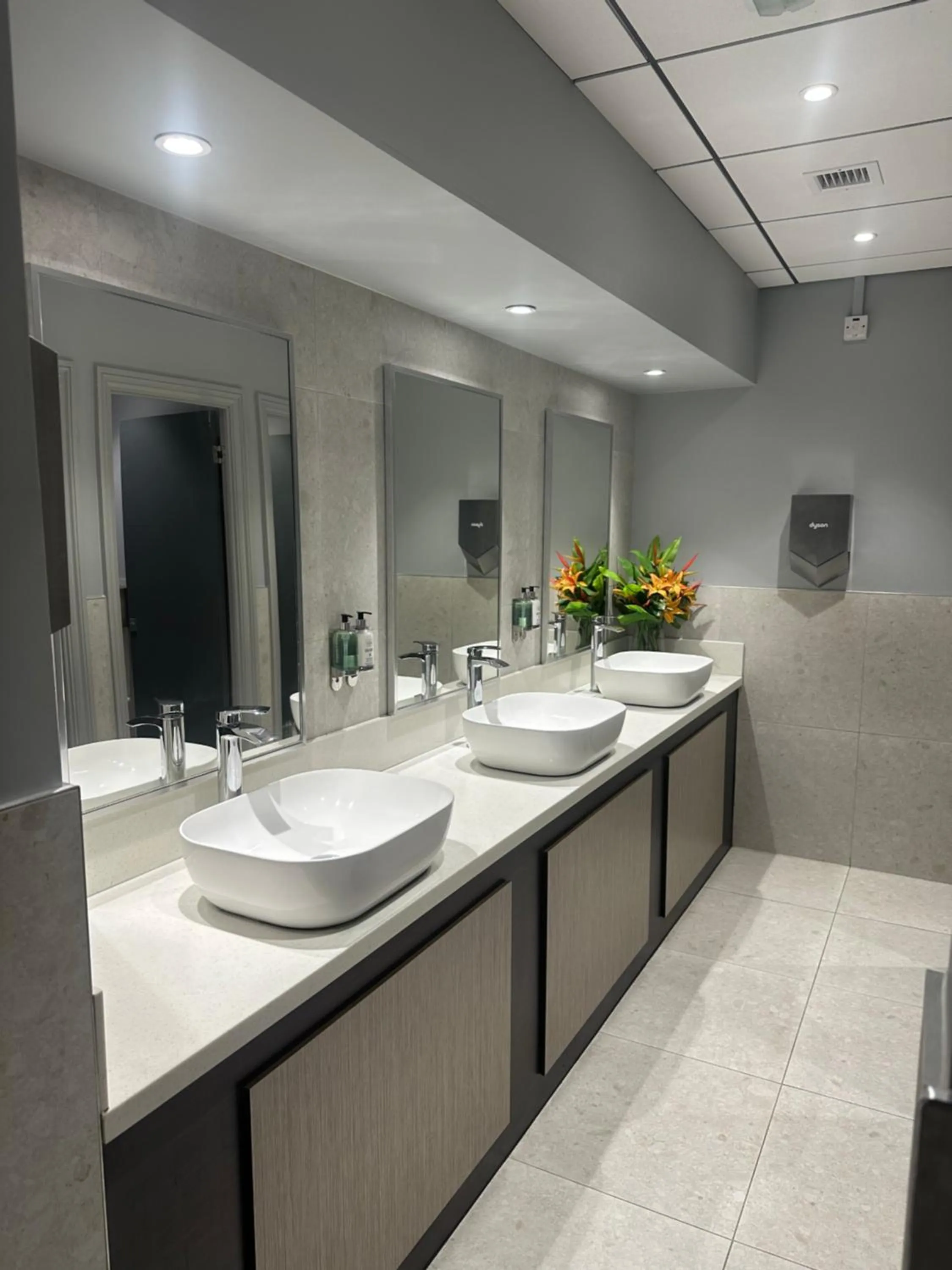 The Essex Golf & Country Club Hotel