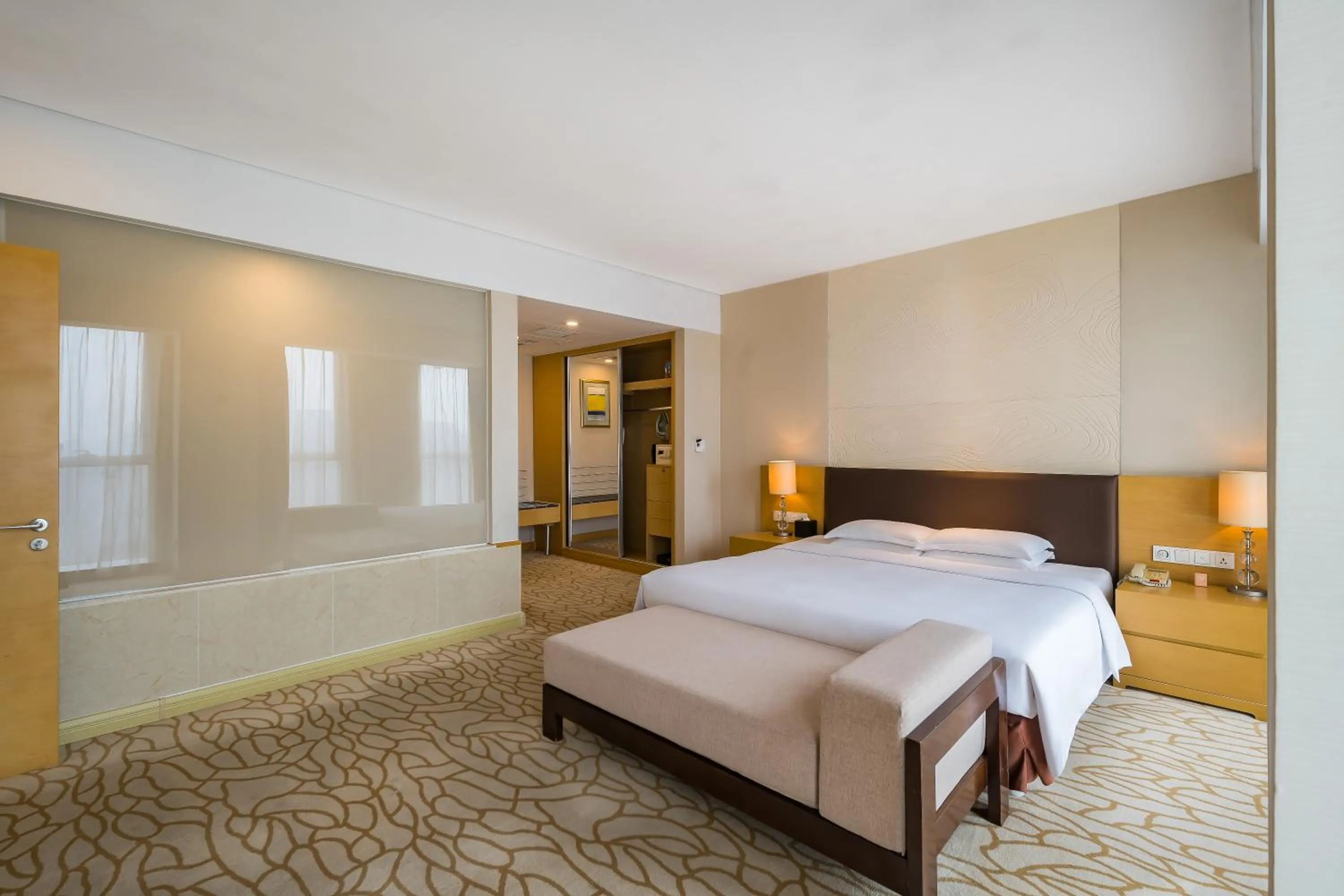 Bed in Radisson Hotel Tianjin Aqua City