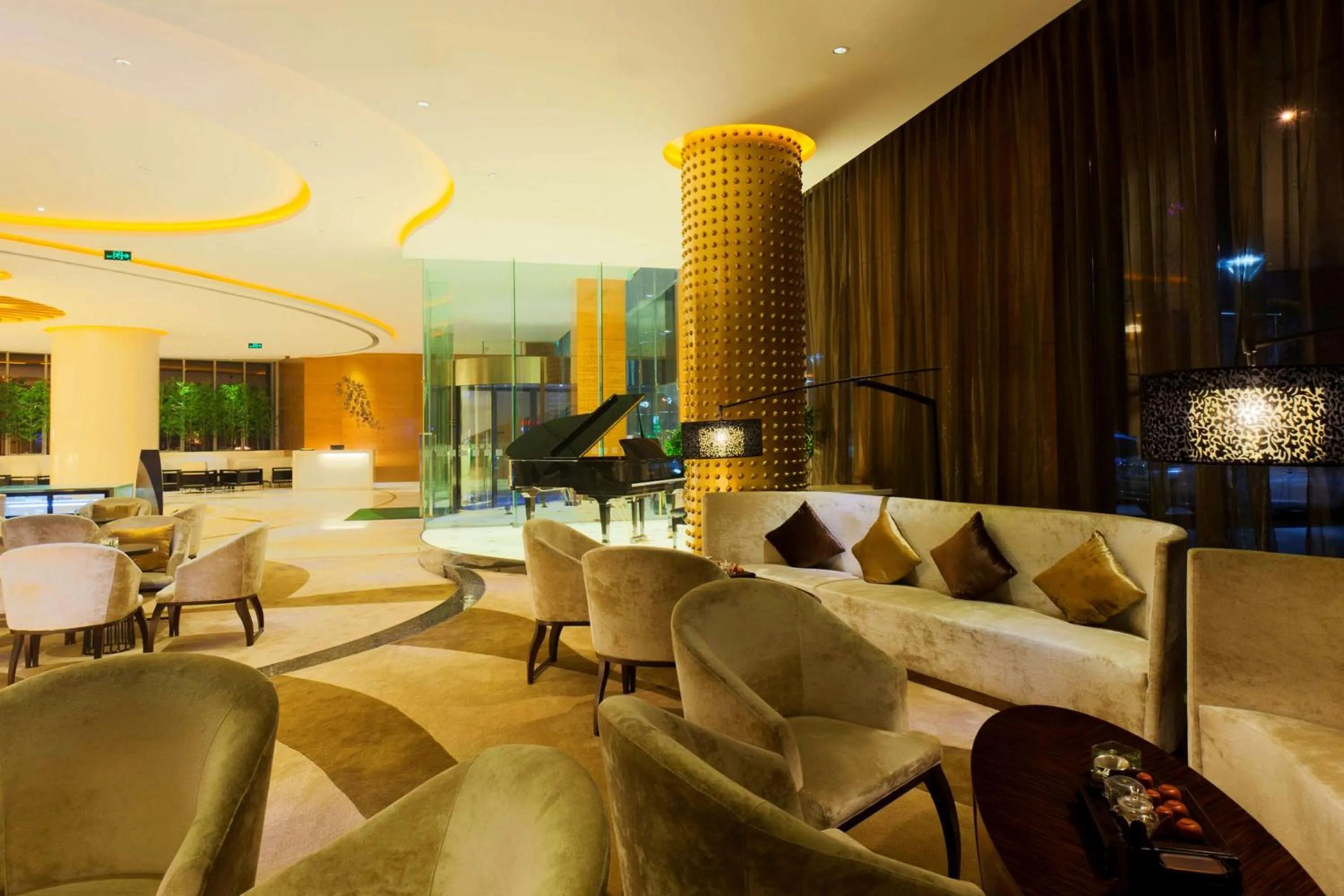 Lobby or reception in Radisson Hotel Tianjin Aqua City