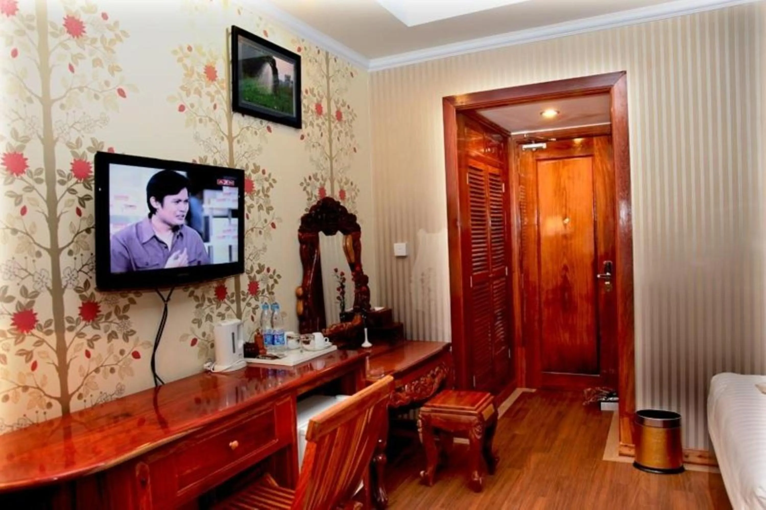 TV and multimedia in King Fy Hotel