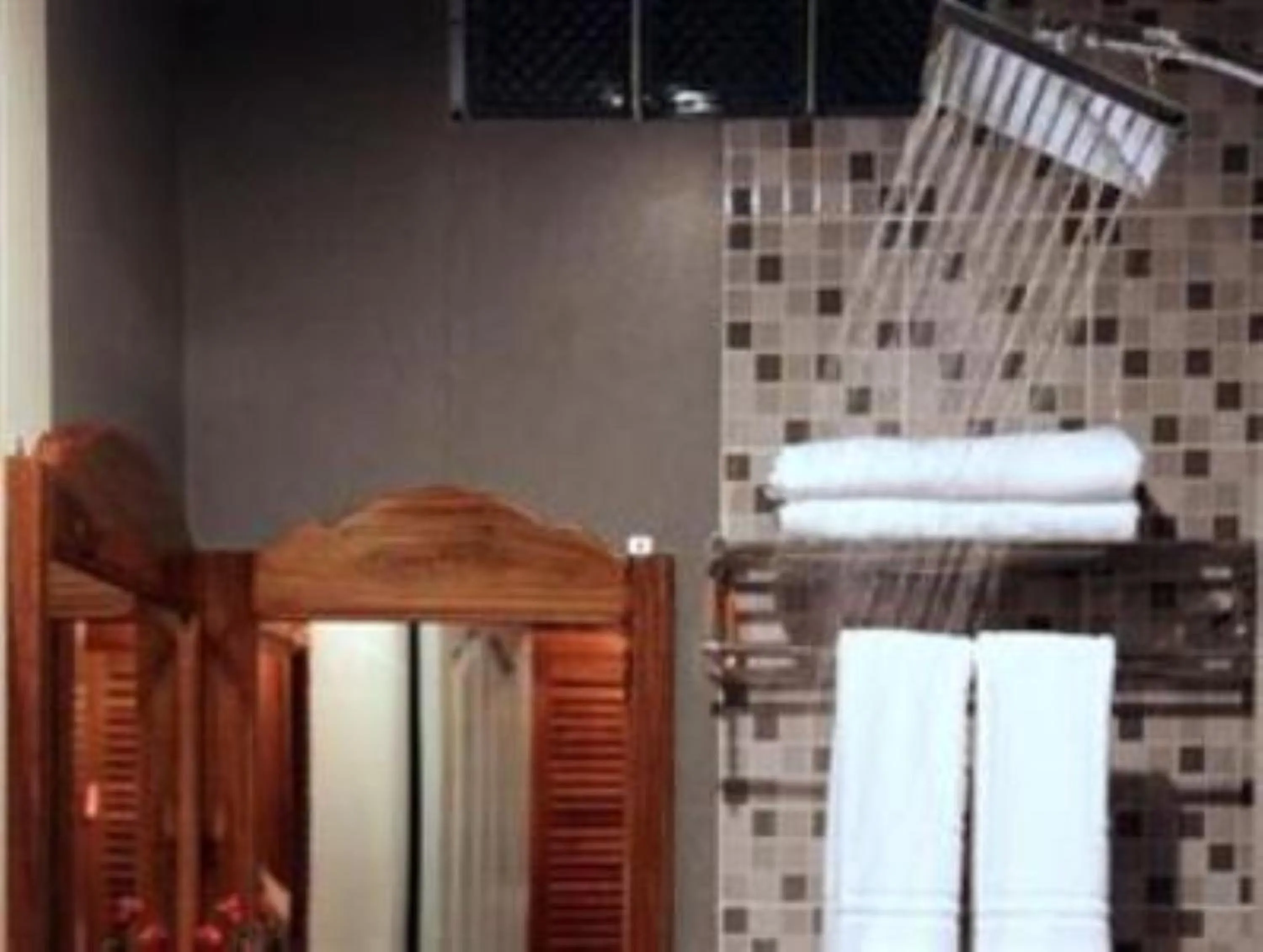 Shower in King Fy Hotel