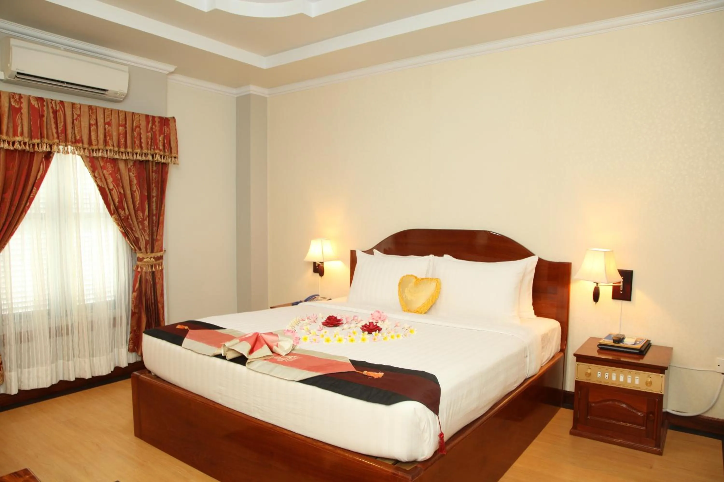 Photo of the whole room in King Fy Hotel