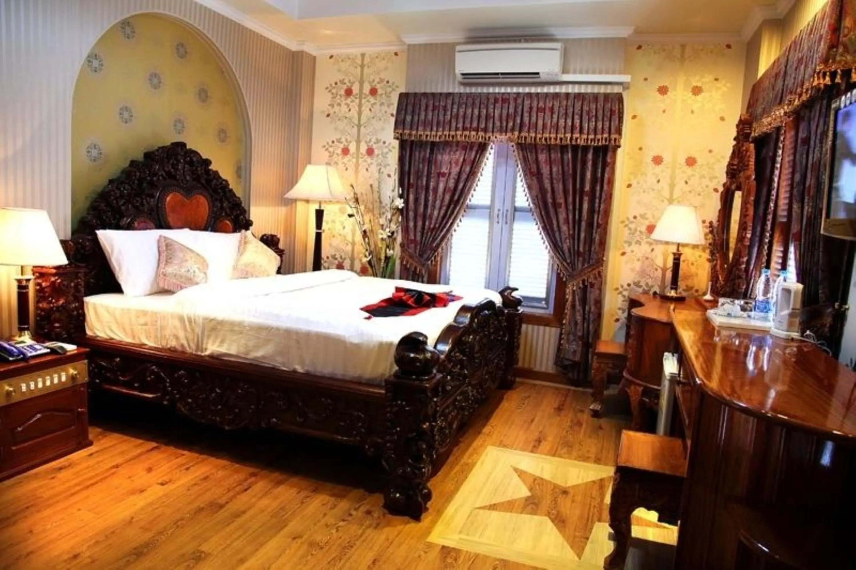 Photo of the whole room in King Fy Hotel