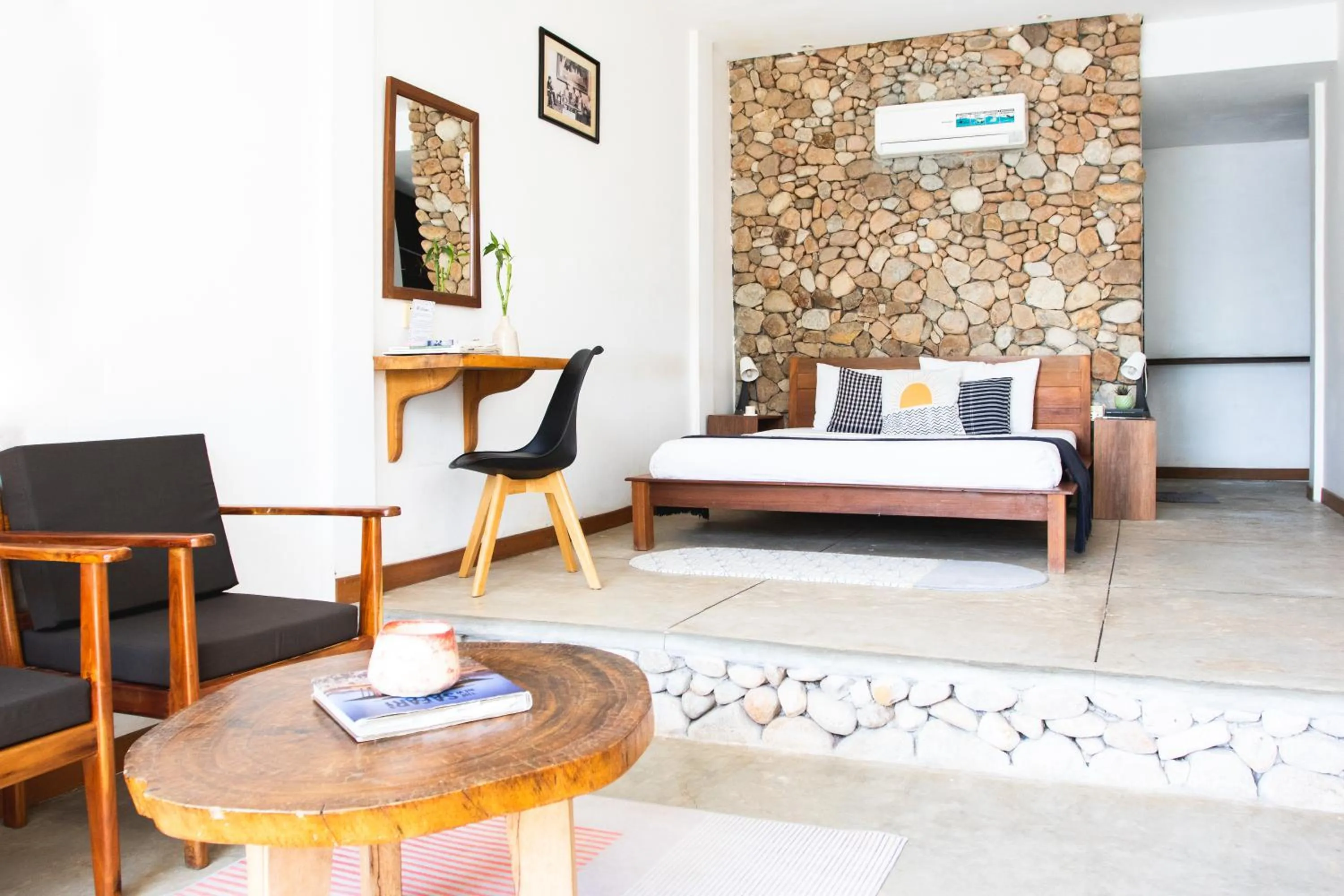 Bed in Saravoan-Kep Hotel