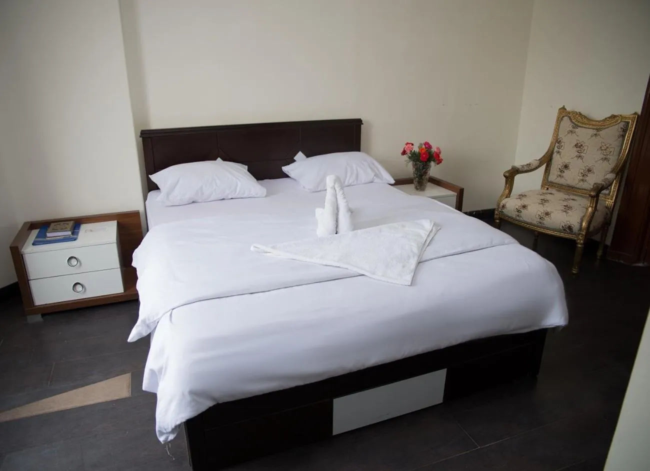 Bed in New Grand Royal Hotel Cairo