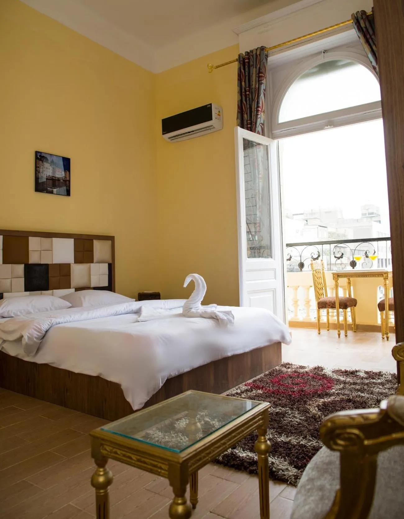 Bed in New Grand Royal Hotel Cairo