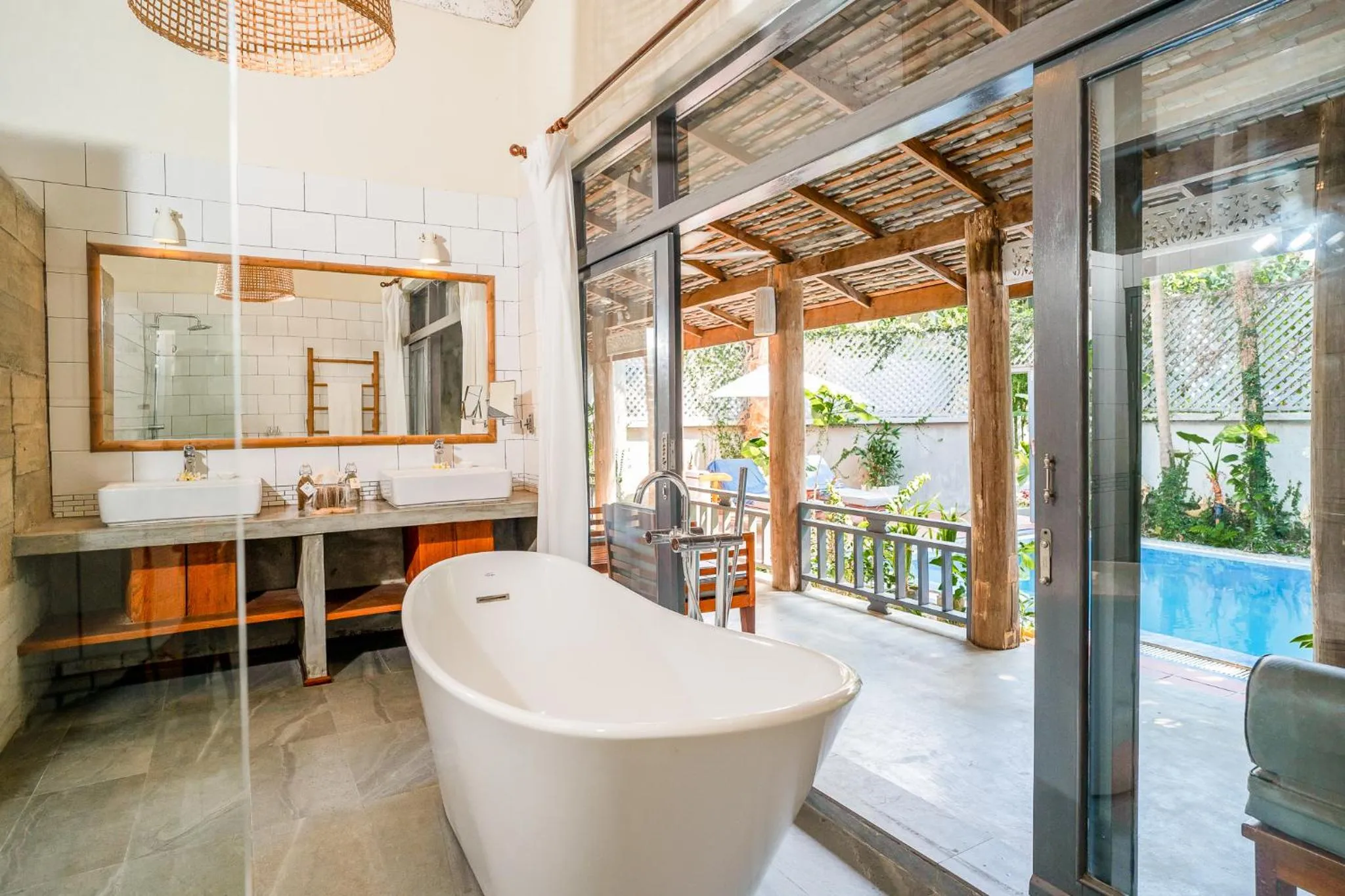 Bath in My Dream Boutique Resort