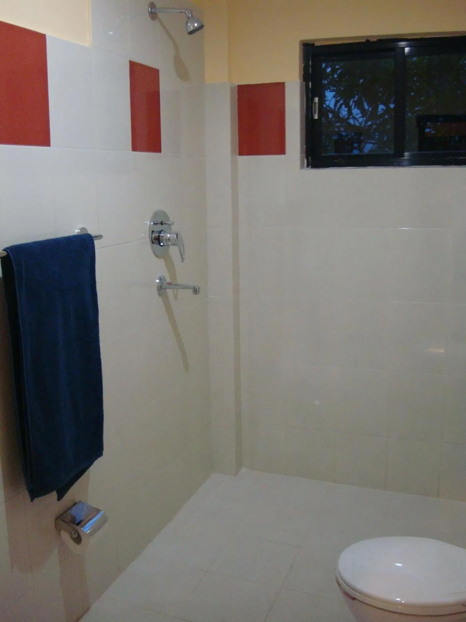 Bathroom in Royal Astoria Hotel