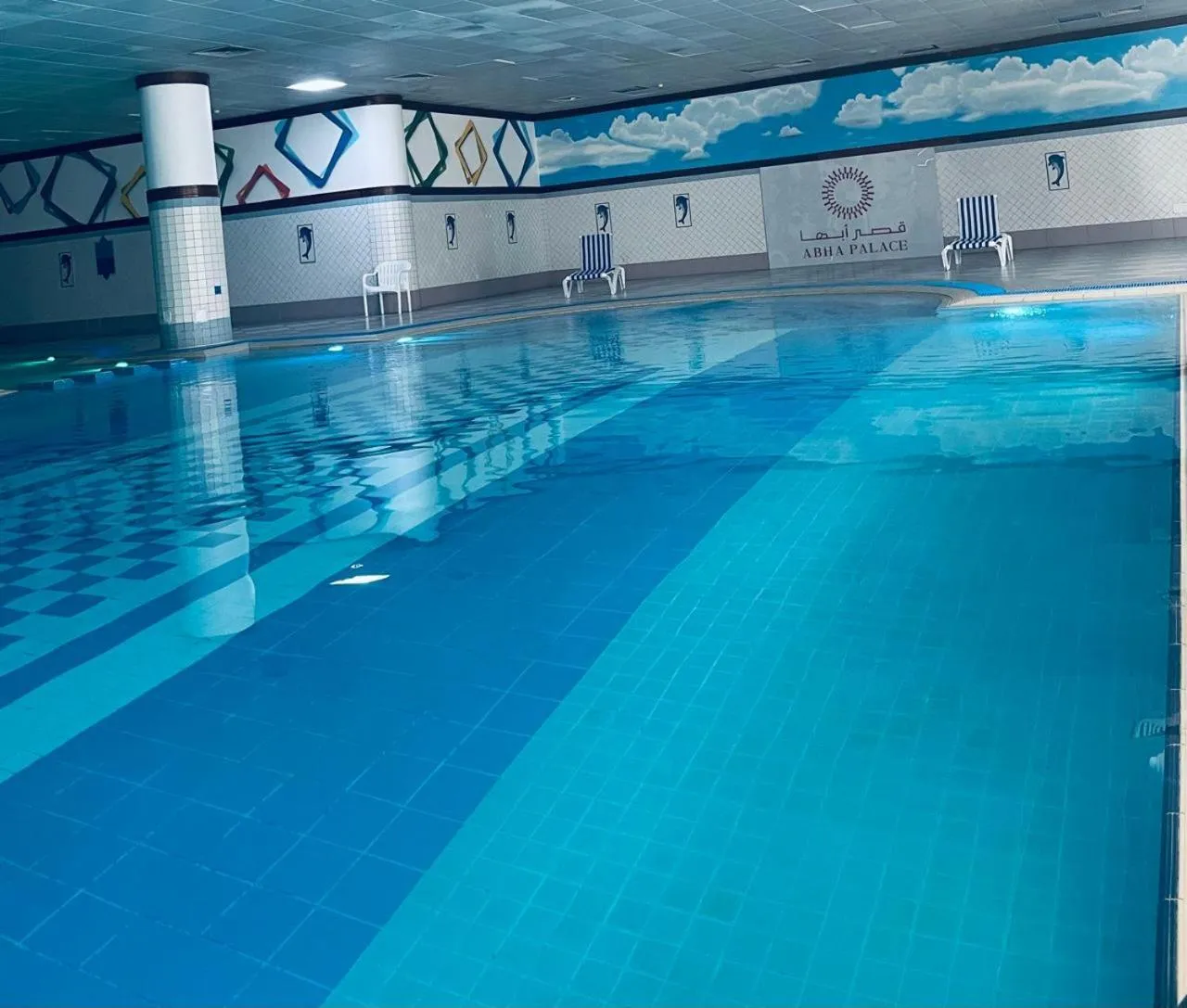 Swimming pool in Abha Palace Hotel