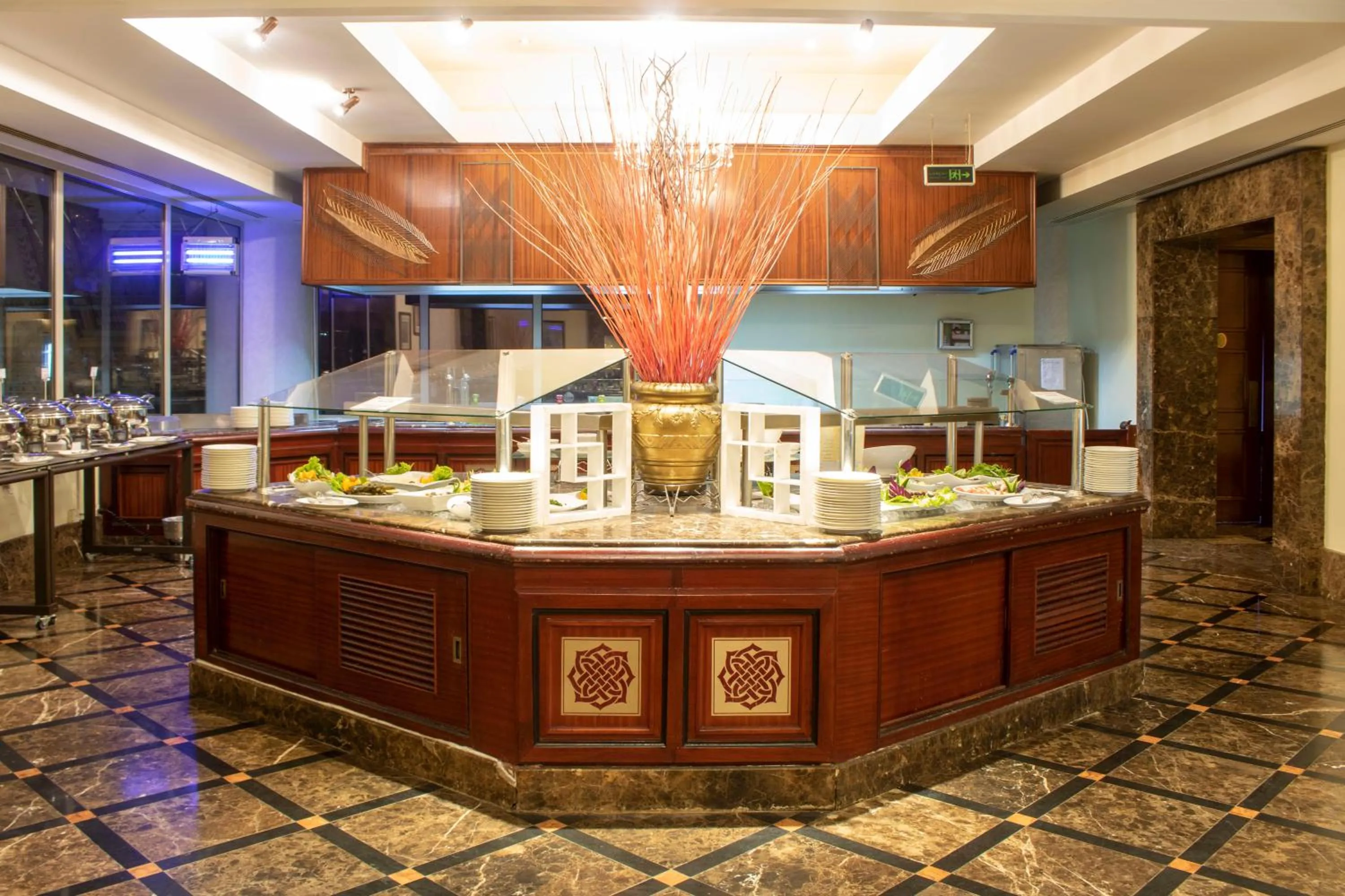 Restaurant/places to eat in Abha Palace Hotel