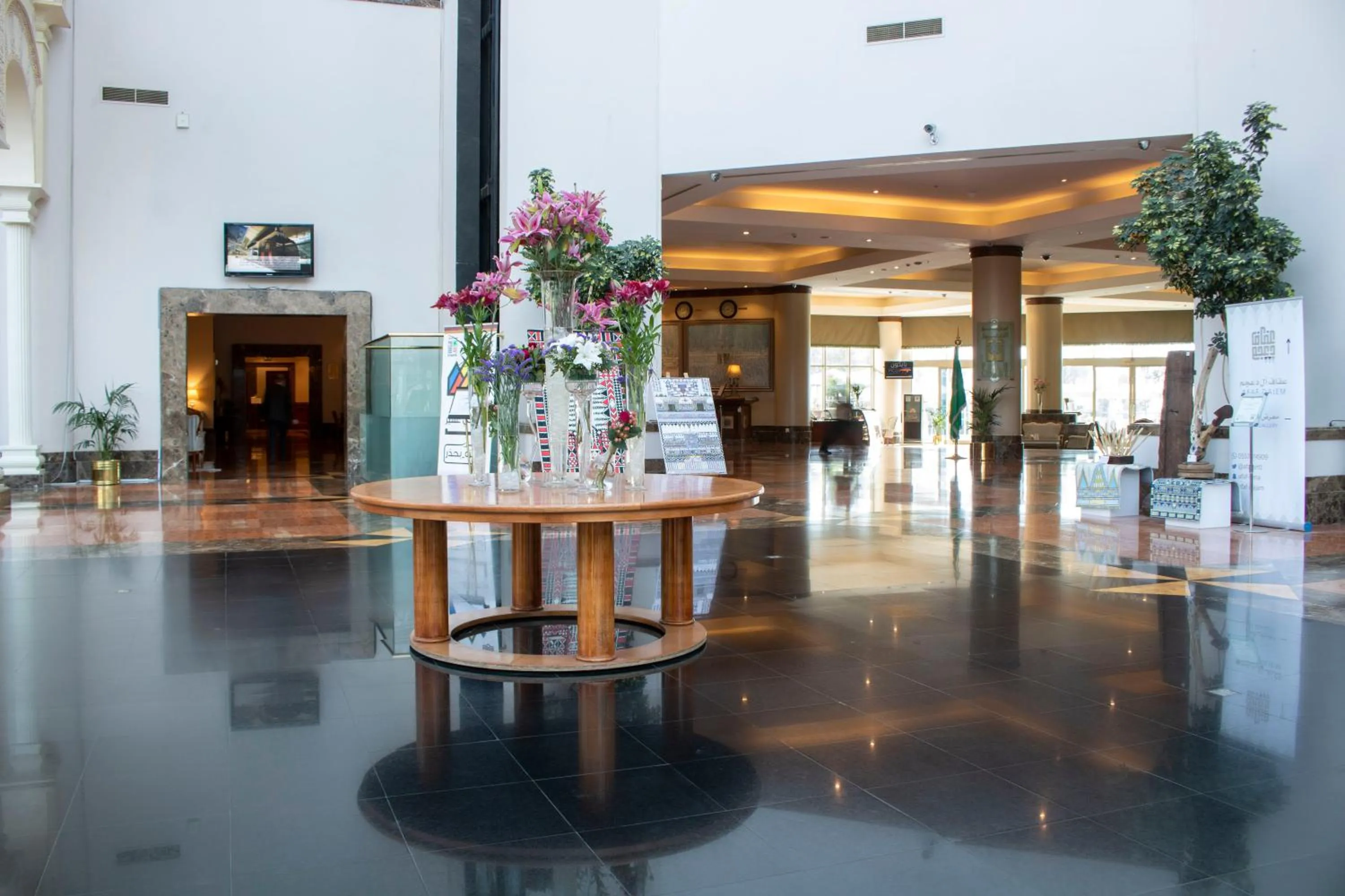 Lobby or reception in Abha Palace Hotel