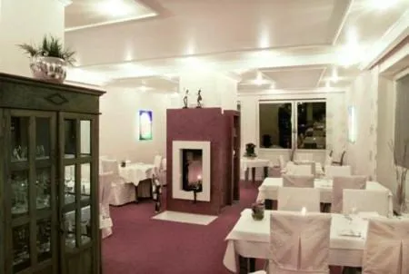 Restaurant/places to eat in Restaurant Niedmühle Land & Genuss Hotel