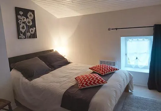 Bedroom in Logis Des Bessons