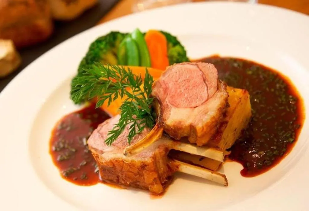 Food in Lovat Arms Hotel