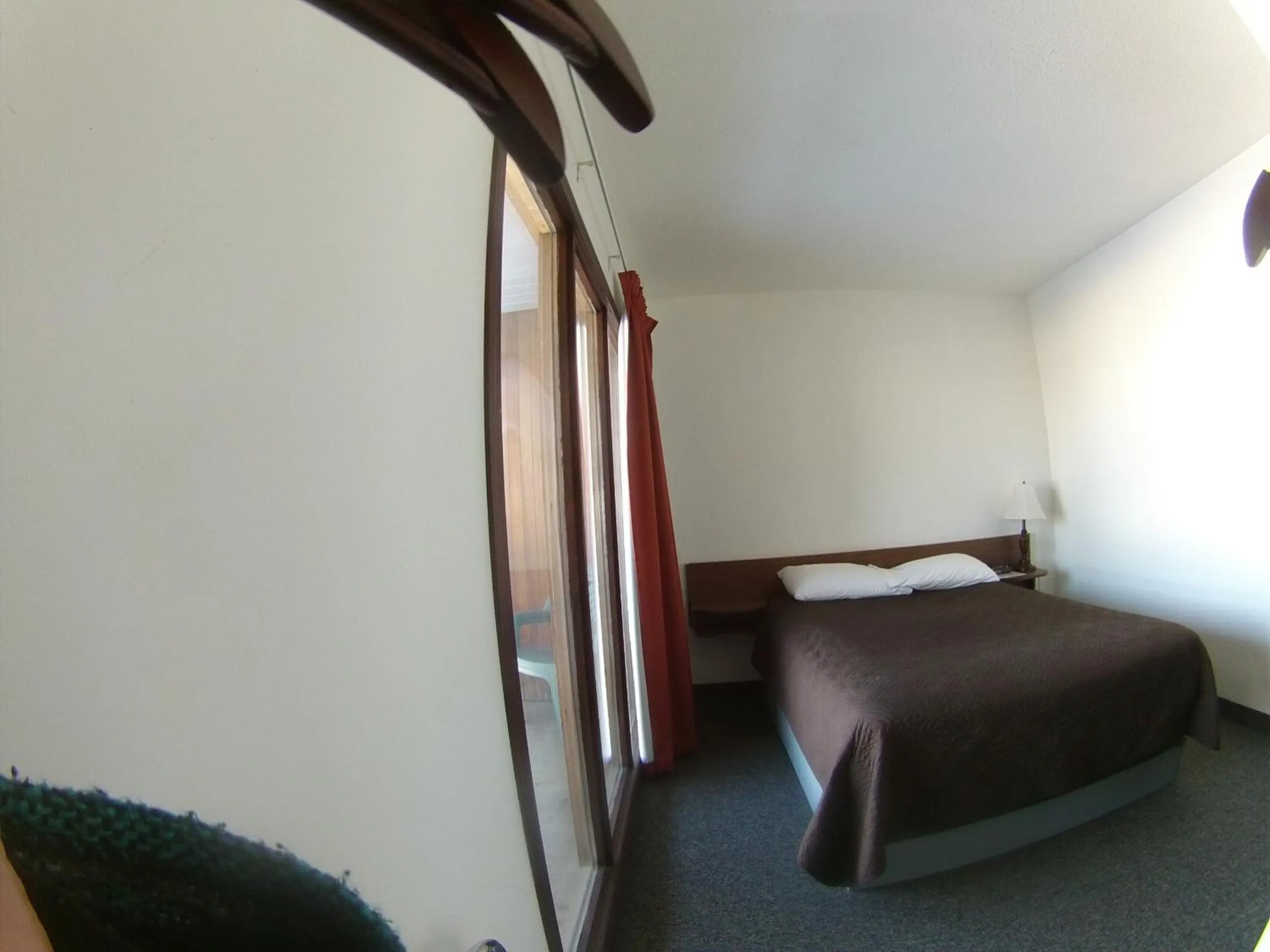 Bed in Rycroft Hotel