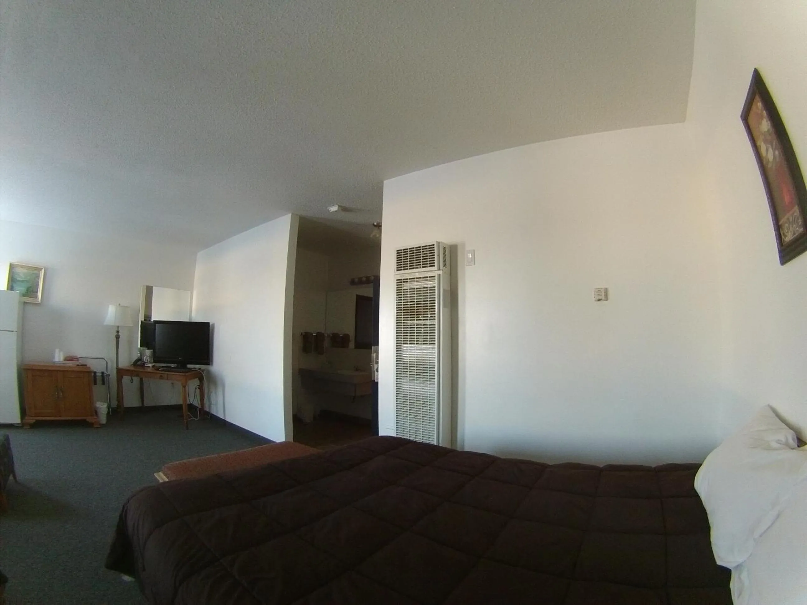 Bed in Rycroft Hotel