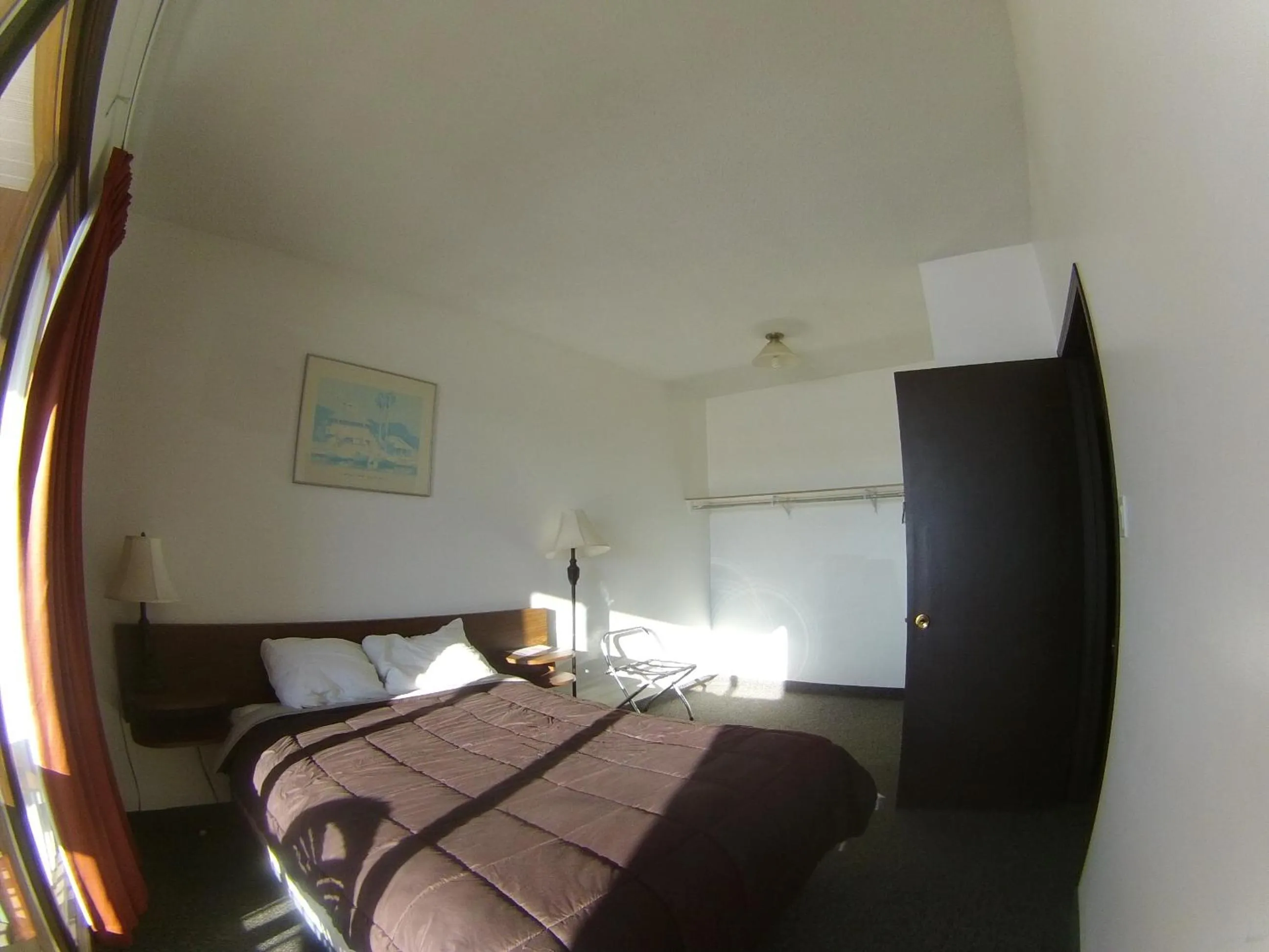 Bed in Rycroft Hotel