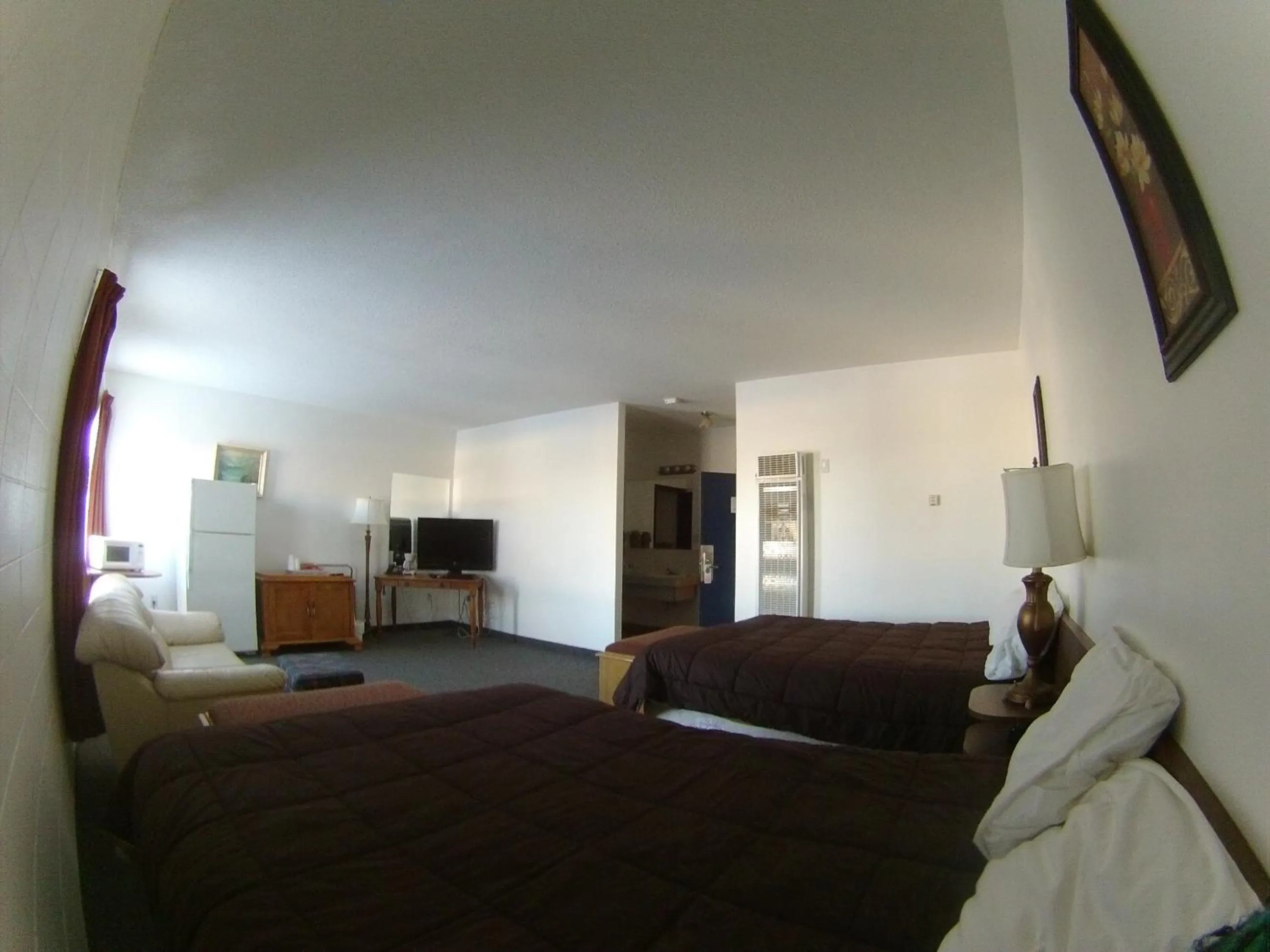 Bed in Rycroft Hotel