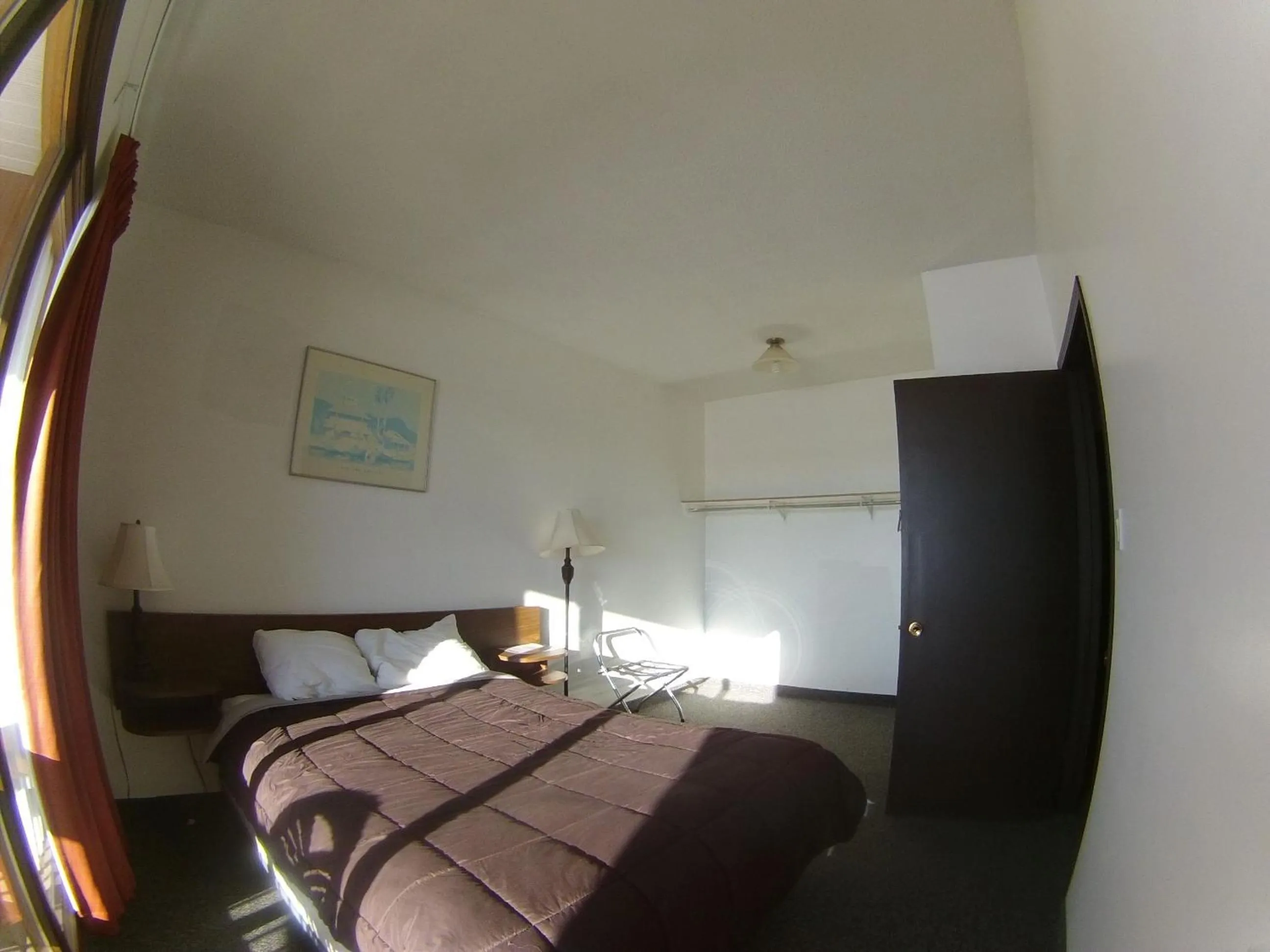 Bed in Rycroft Hotel