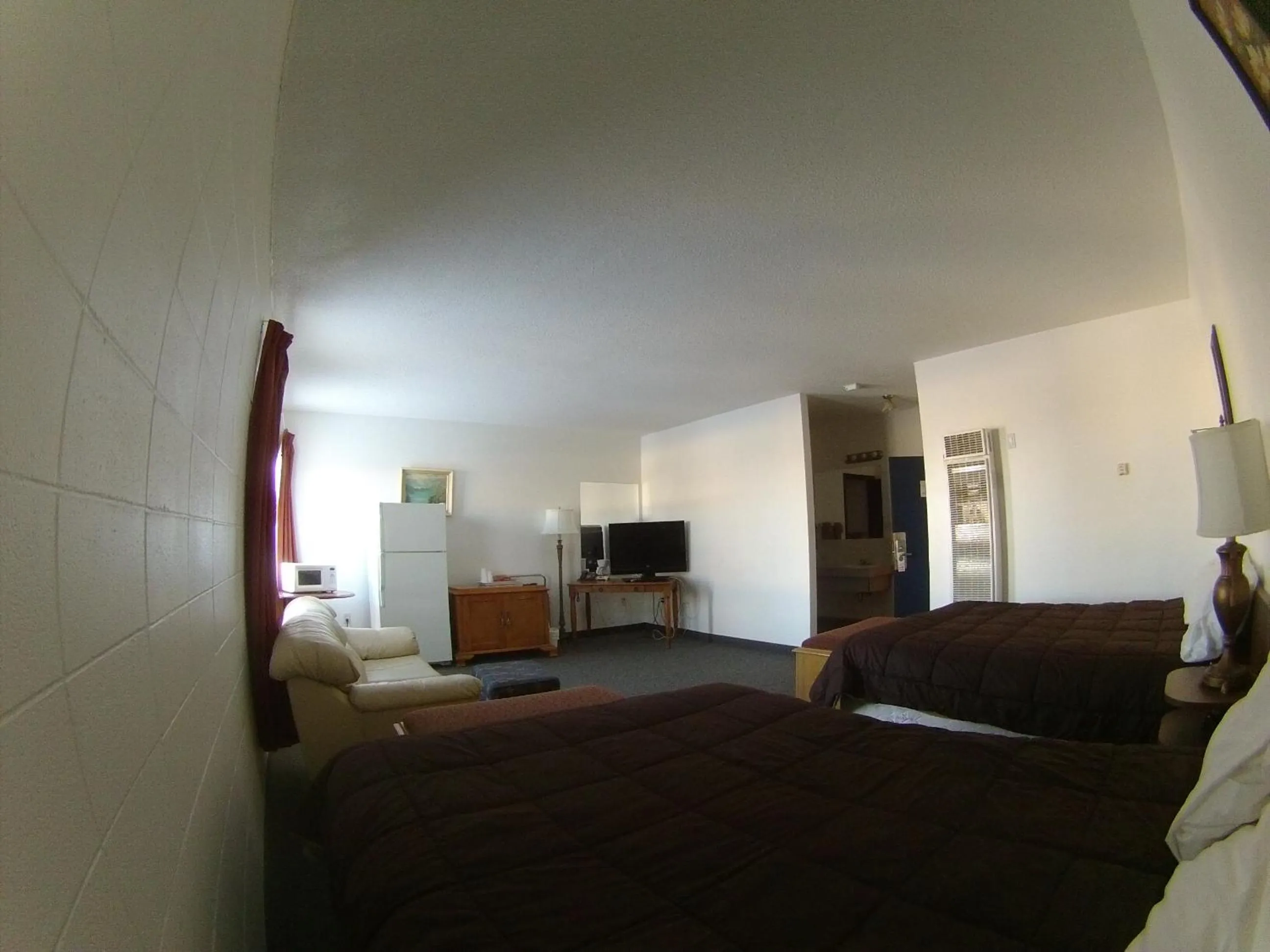 Bed in Rycroft Hotel