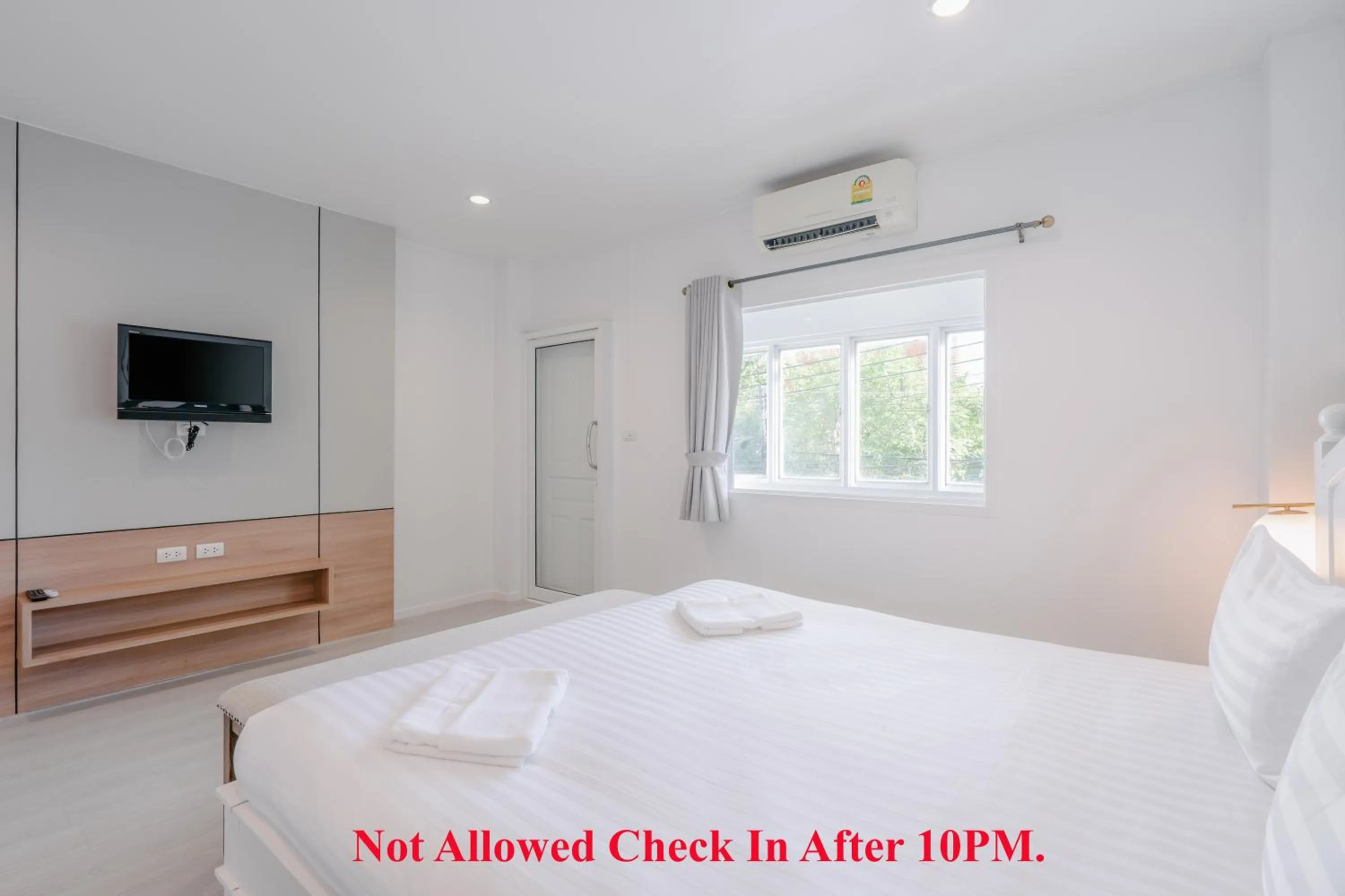 Bed in Baan Sutra Guesthouse