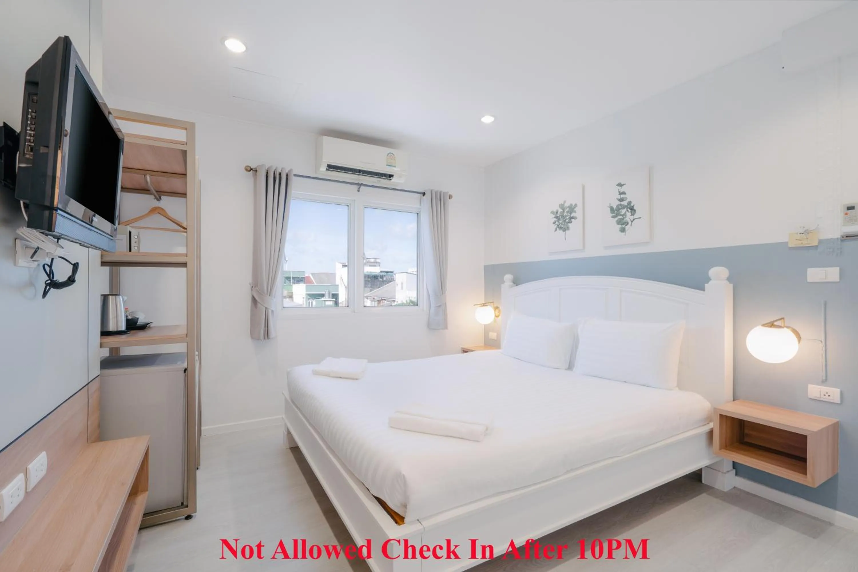 Bed in Baan Sutra Guesthouse