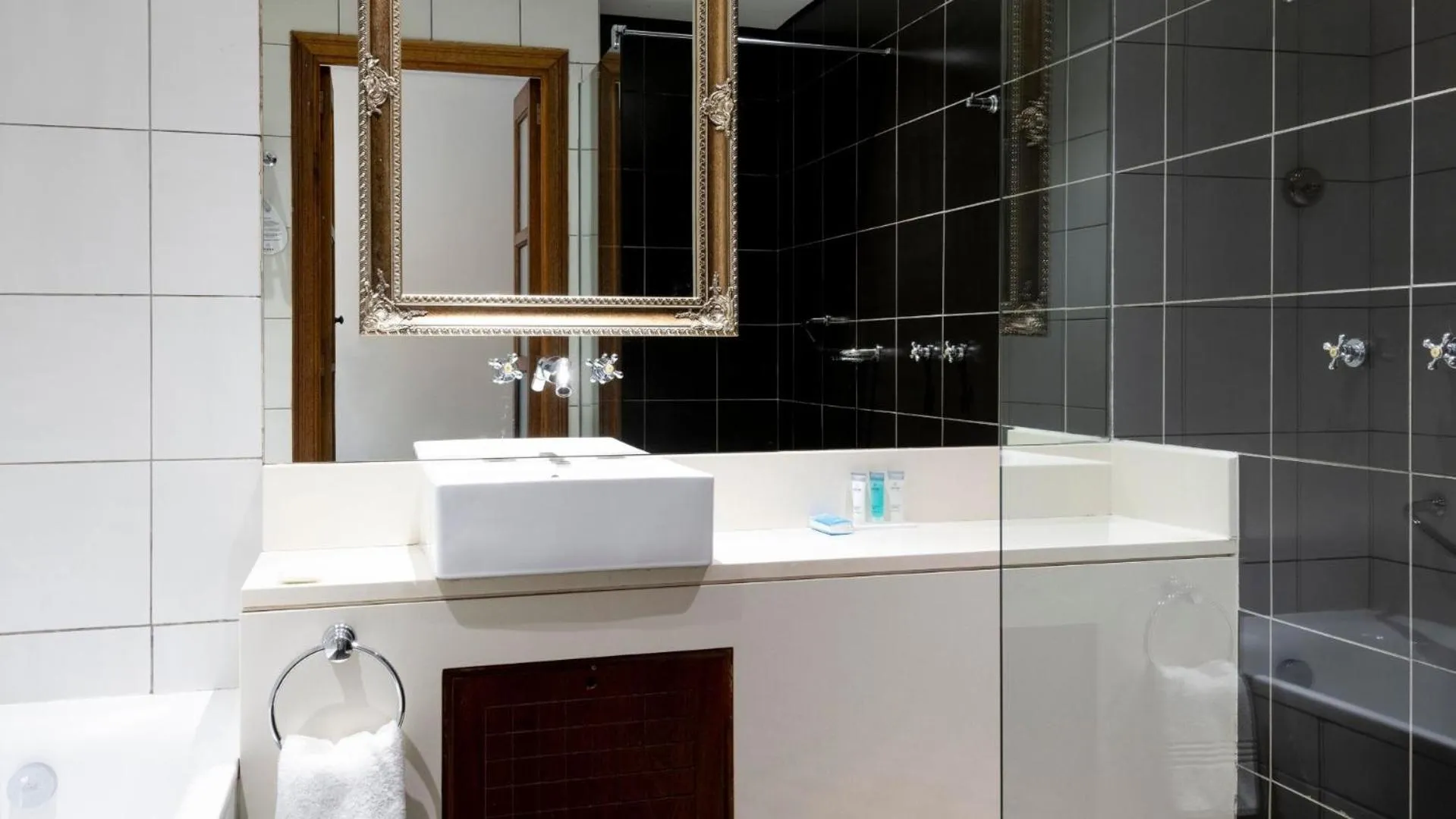 Bathroom in ANEW Hotel Hilton Pietermaritzburg