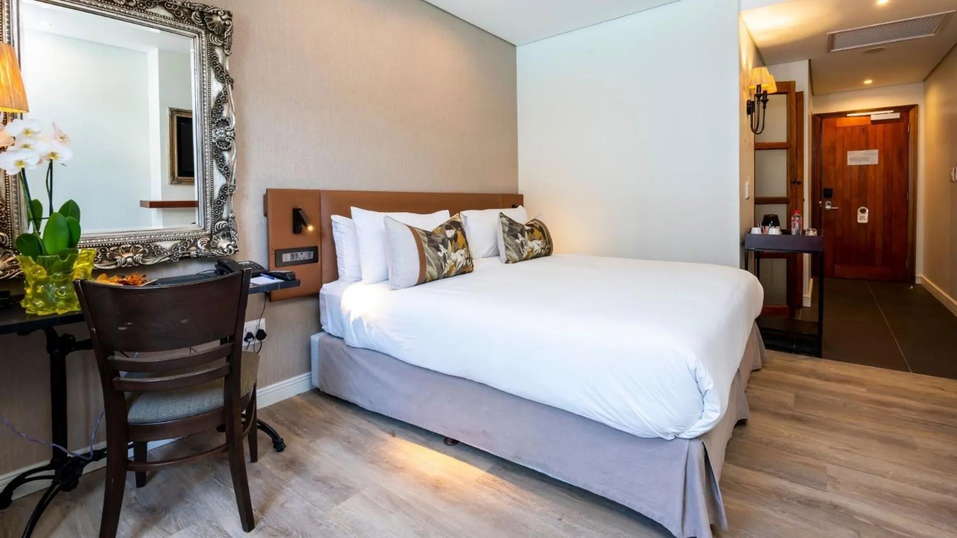 Bed in ANEW Hotel Hilton Pietermaritzburg