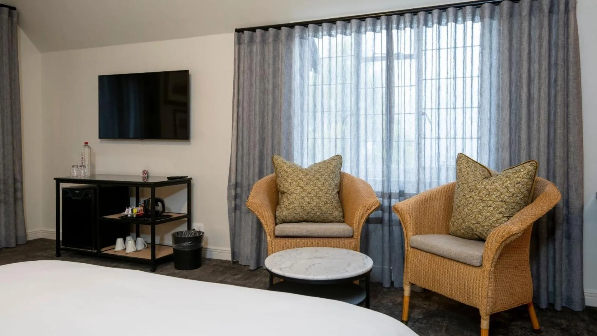 Bed in ANEW Hotel Hilton Pietermaritzburg