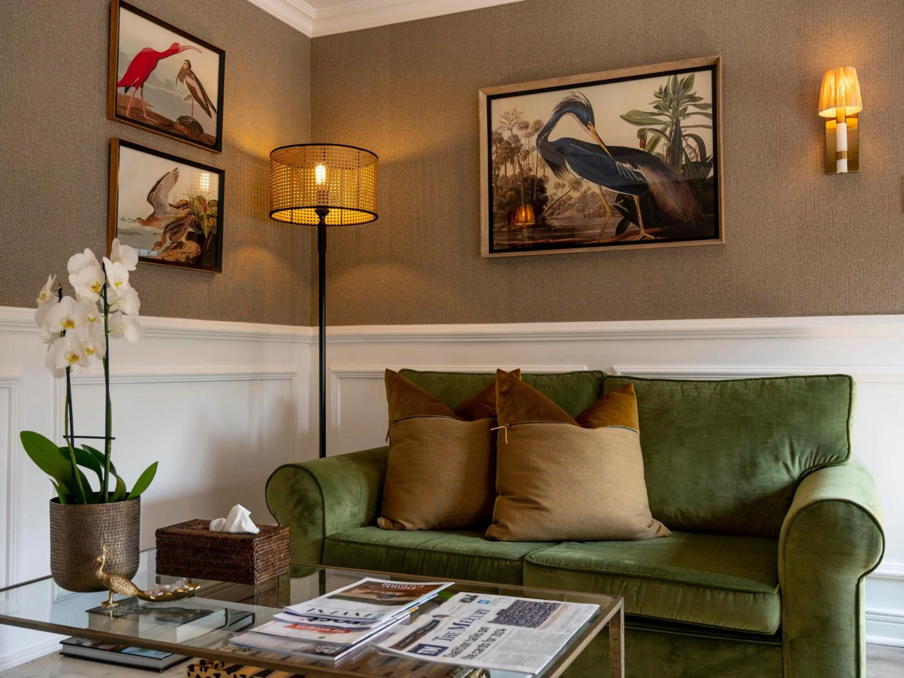 Living room in ANEW Hotel Hilton Pietermaritzburg