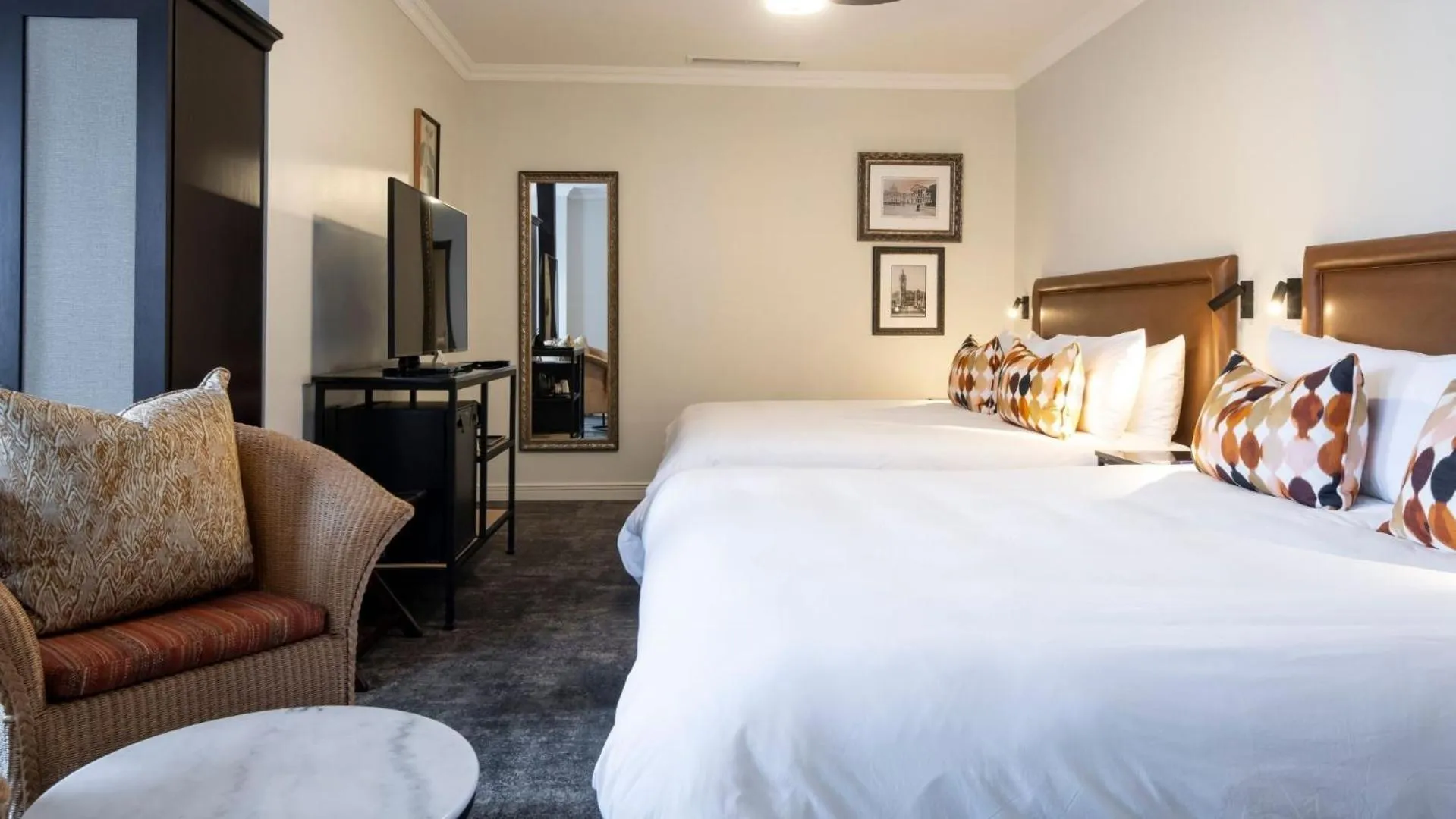 Bed in ANEW Hotel Hilton Pietermaritzburg