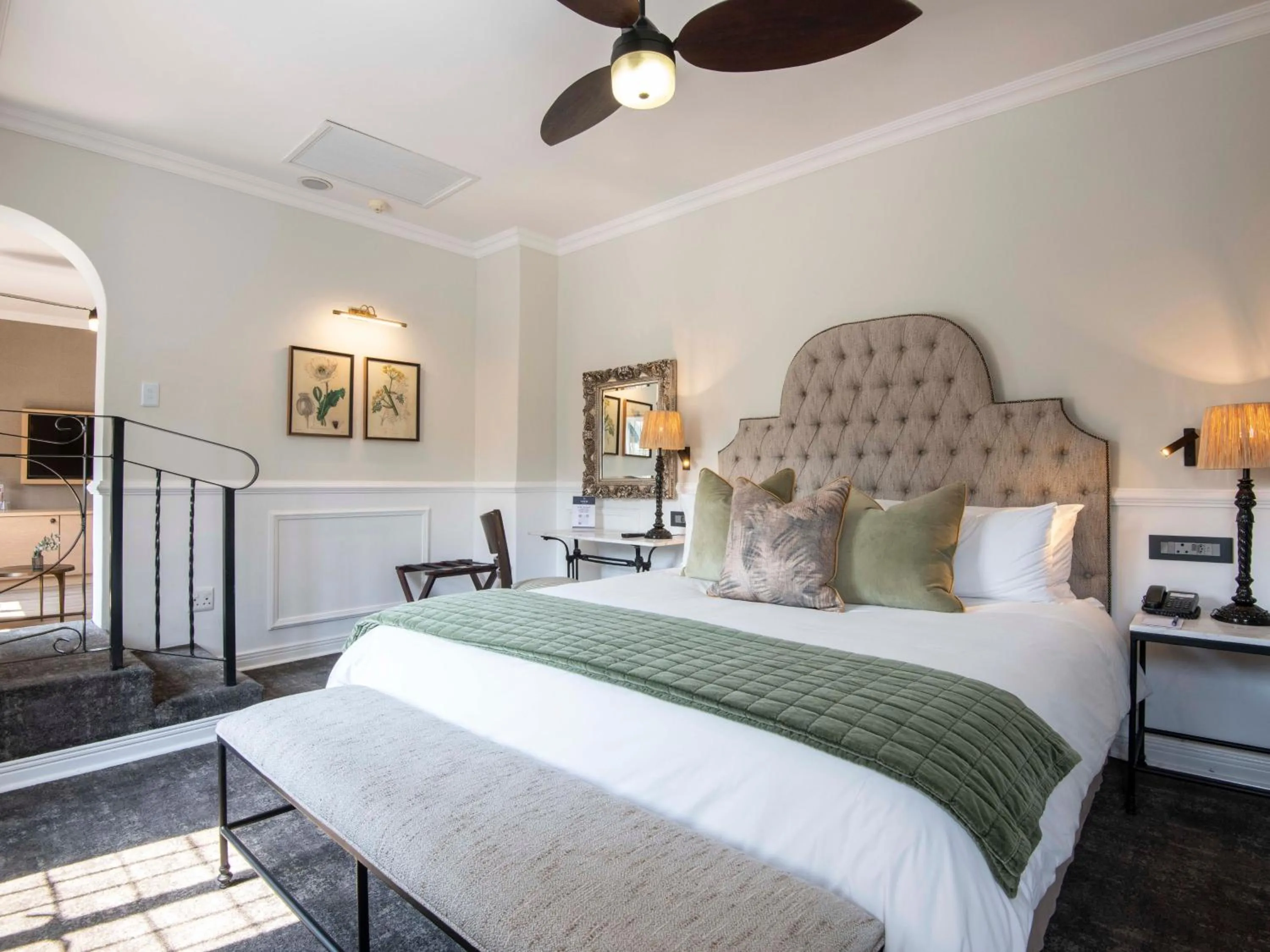 Bed in ANEW Hotel Hilton Pietermaritzburg