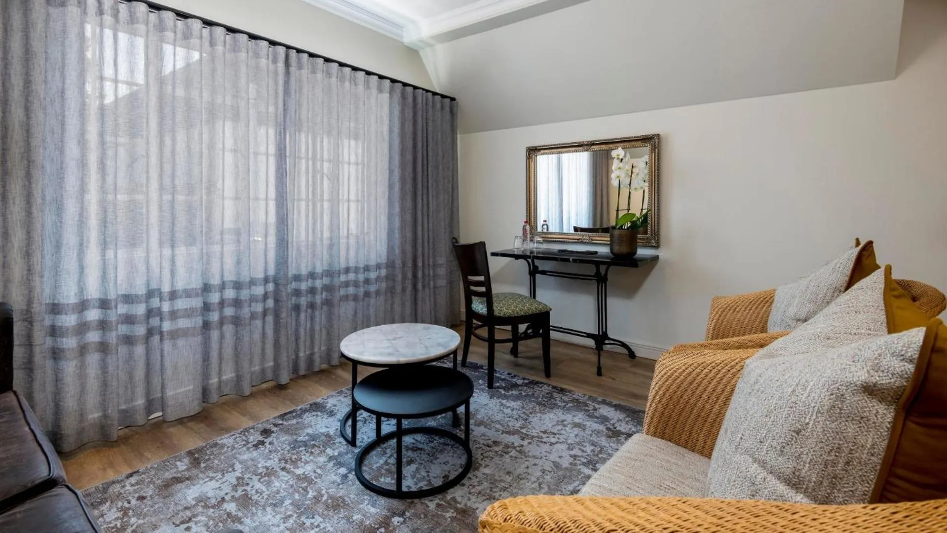 Bed in ANEW Hotel Hilton Pietermaritzburg