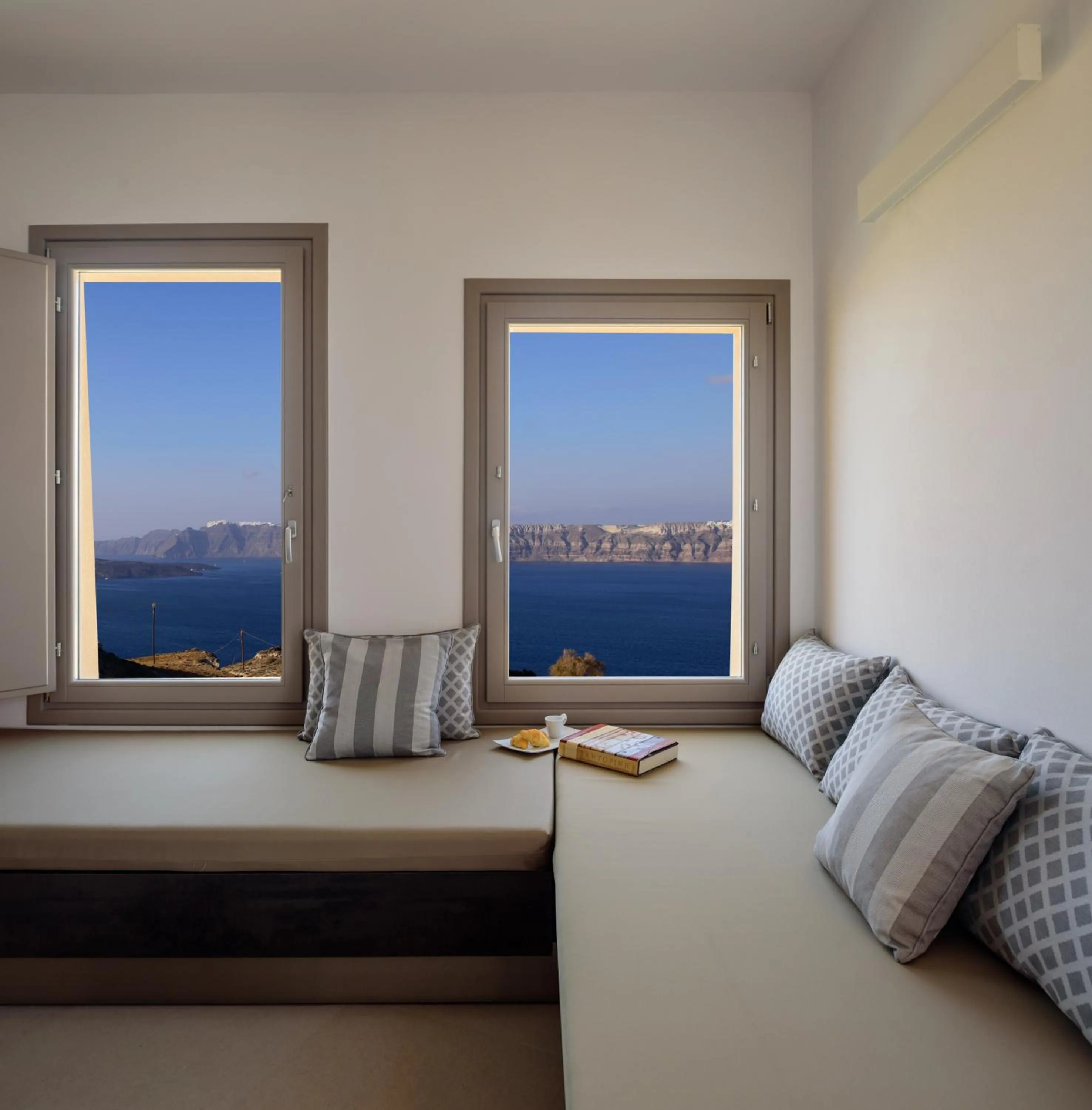 Bed in Kalestesia Suites