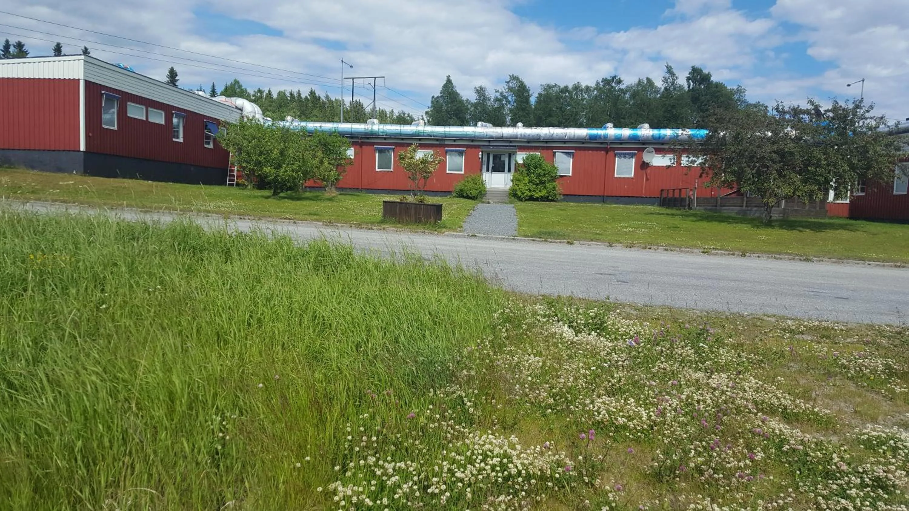 Garden in Highway Hotel