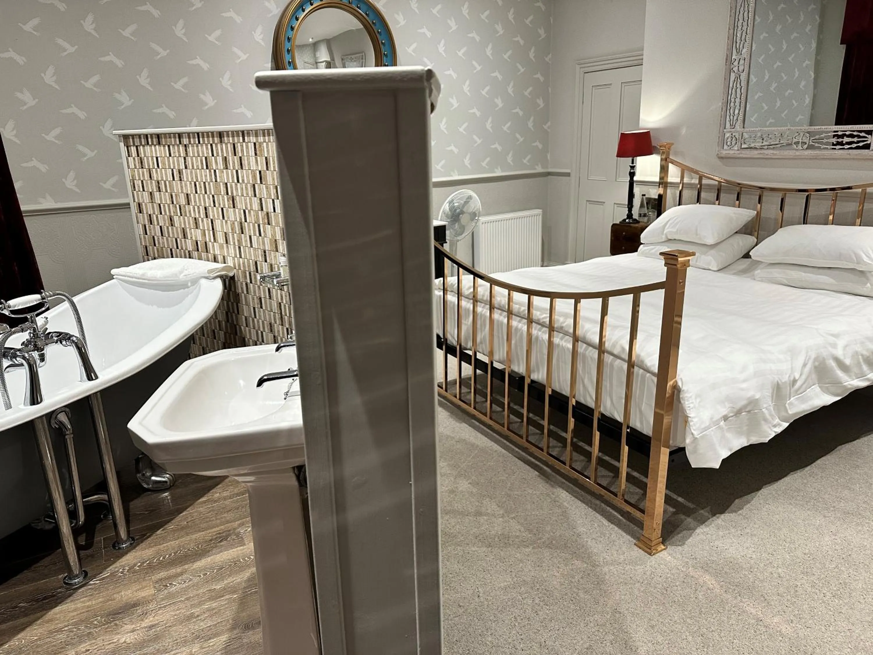 Photo of the whole room, Bed in Crown Hotel