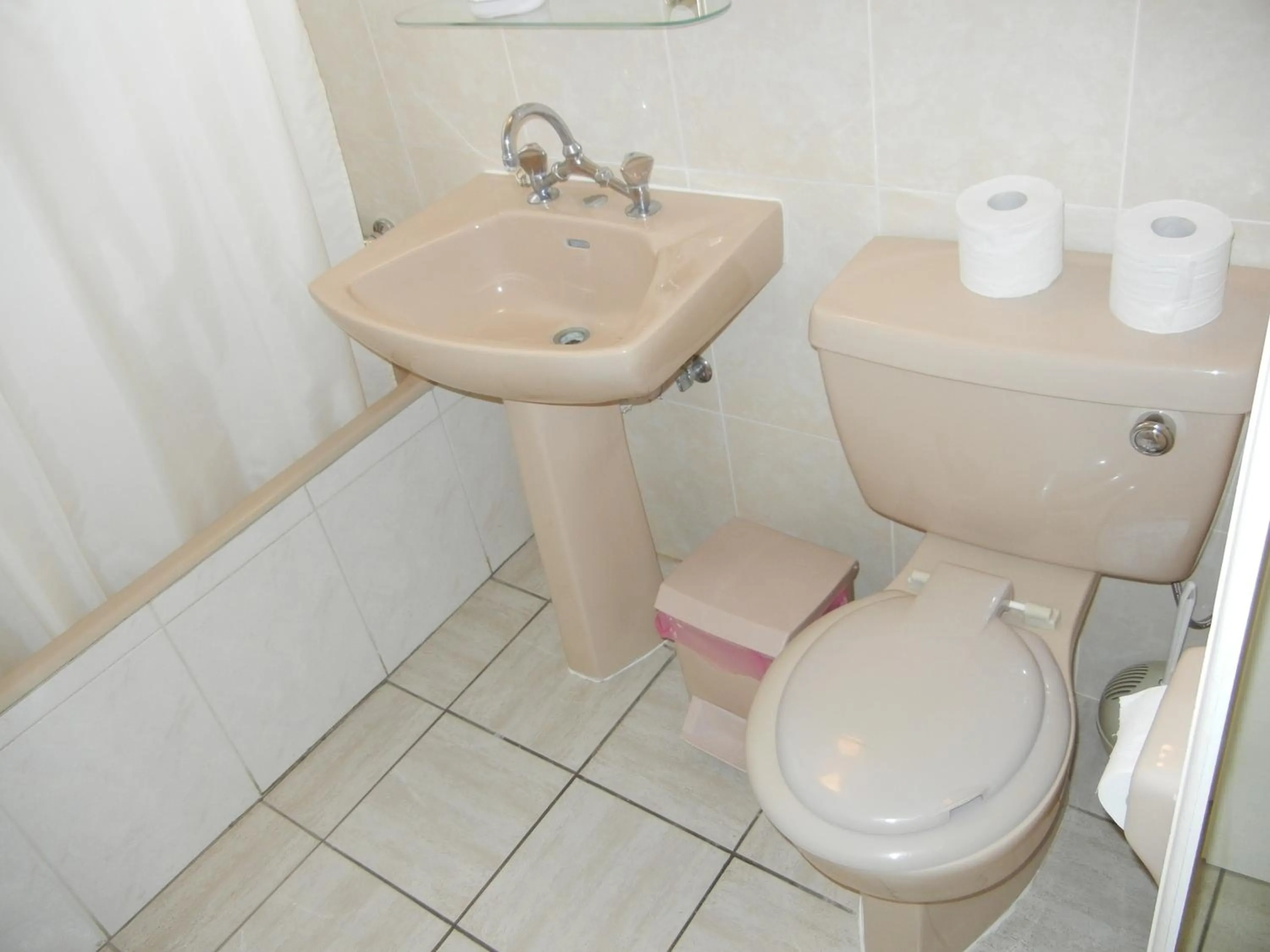 Bathroom in Tsialis Hotel Apartments