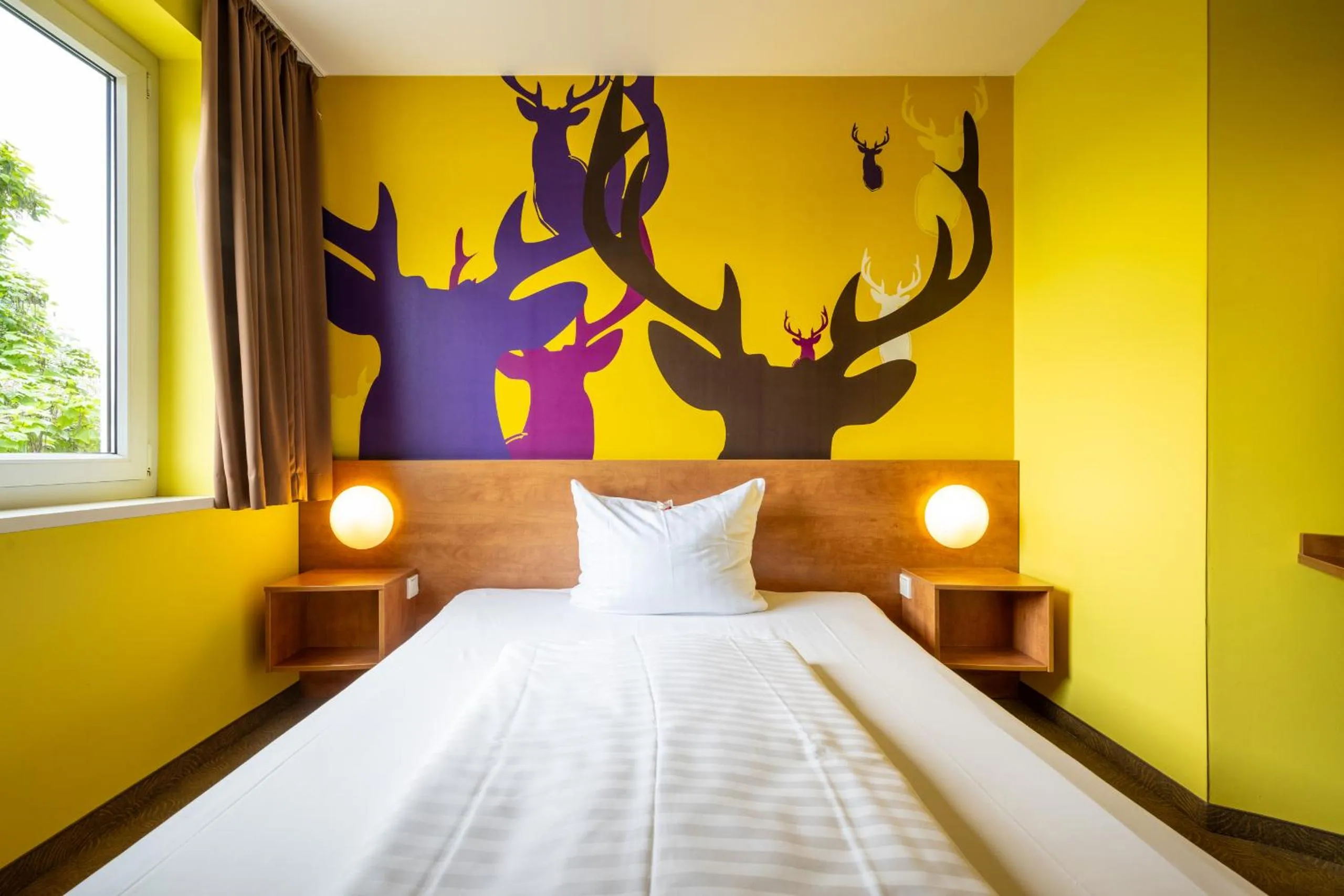 Photo of the whole room, Bed in Hotel Göttingen-West