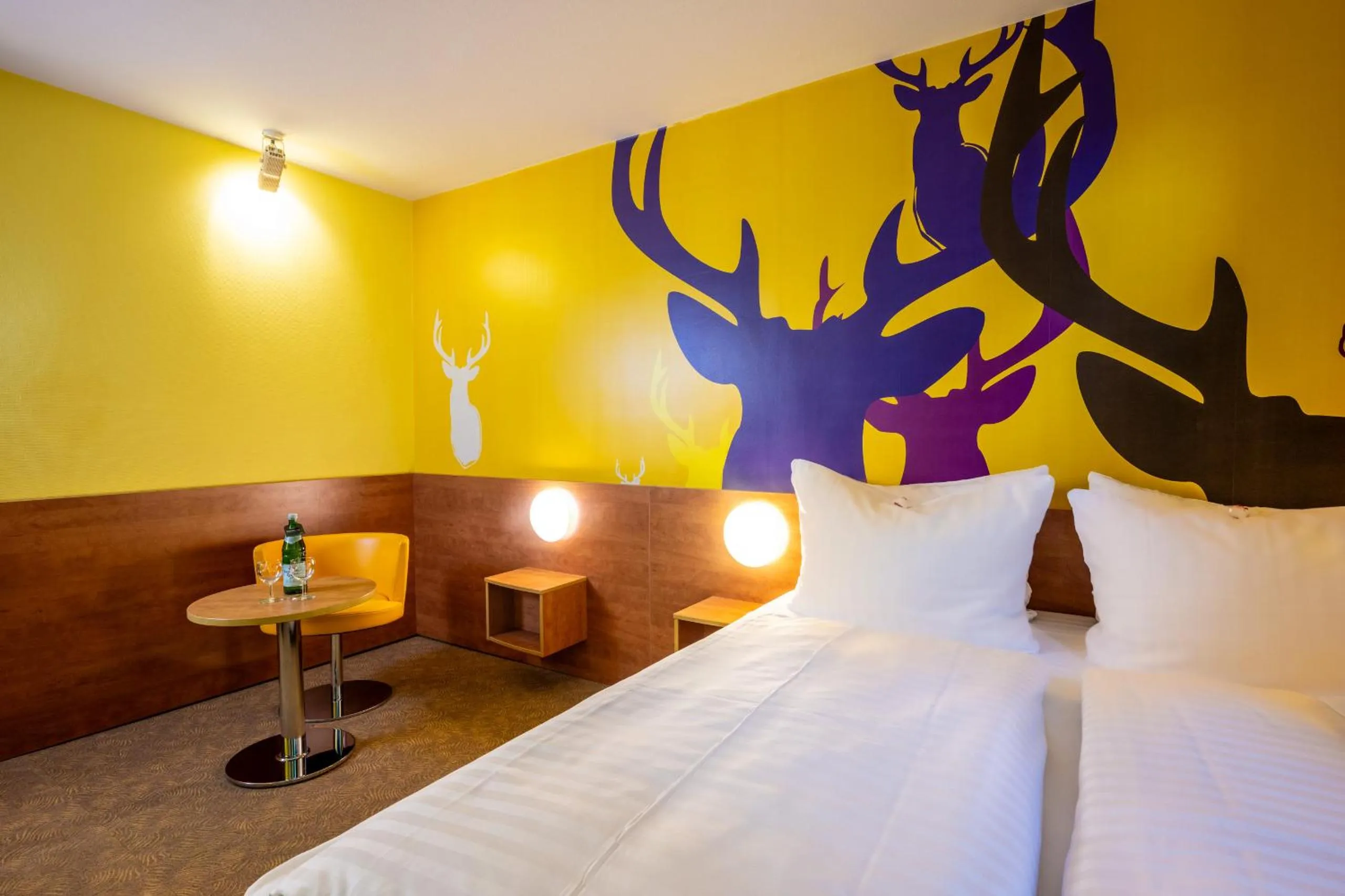 Photo of the whole room, Bed in Hotel Göttingen-West