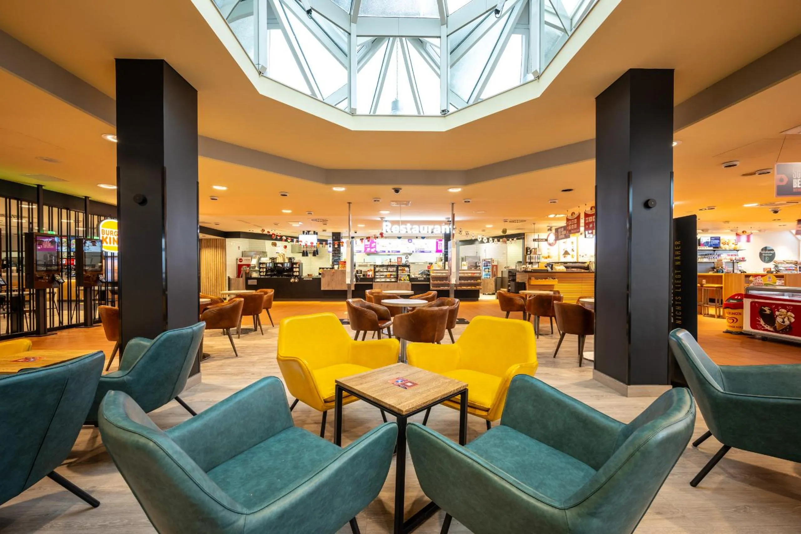 Restaurant/places to eat in Hotel Göttingen-West