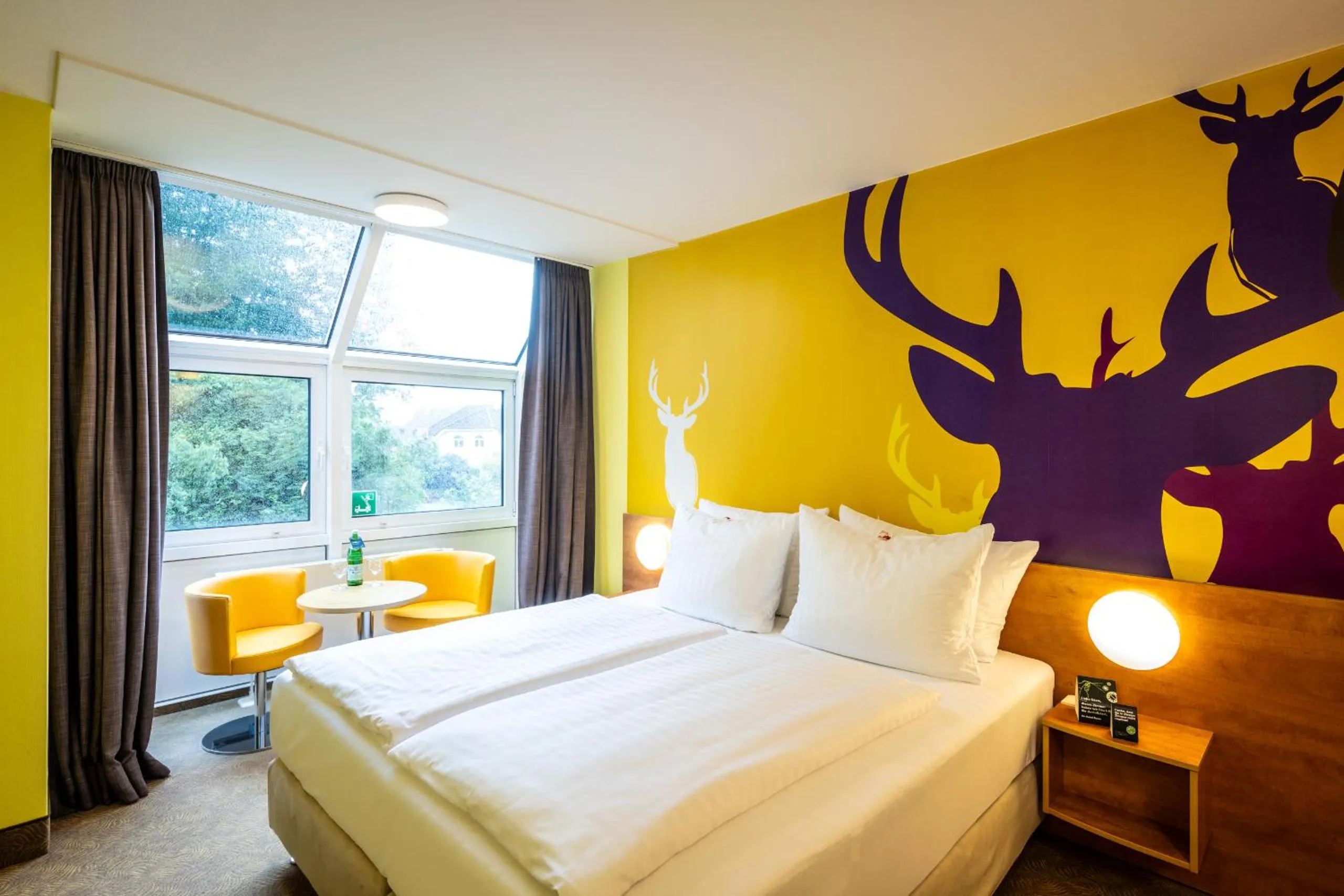 Bedroom, Bed in Hotel Göttingen-West