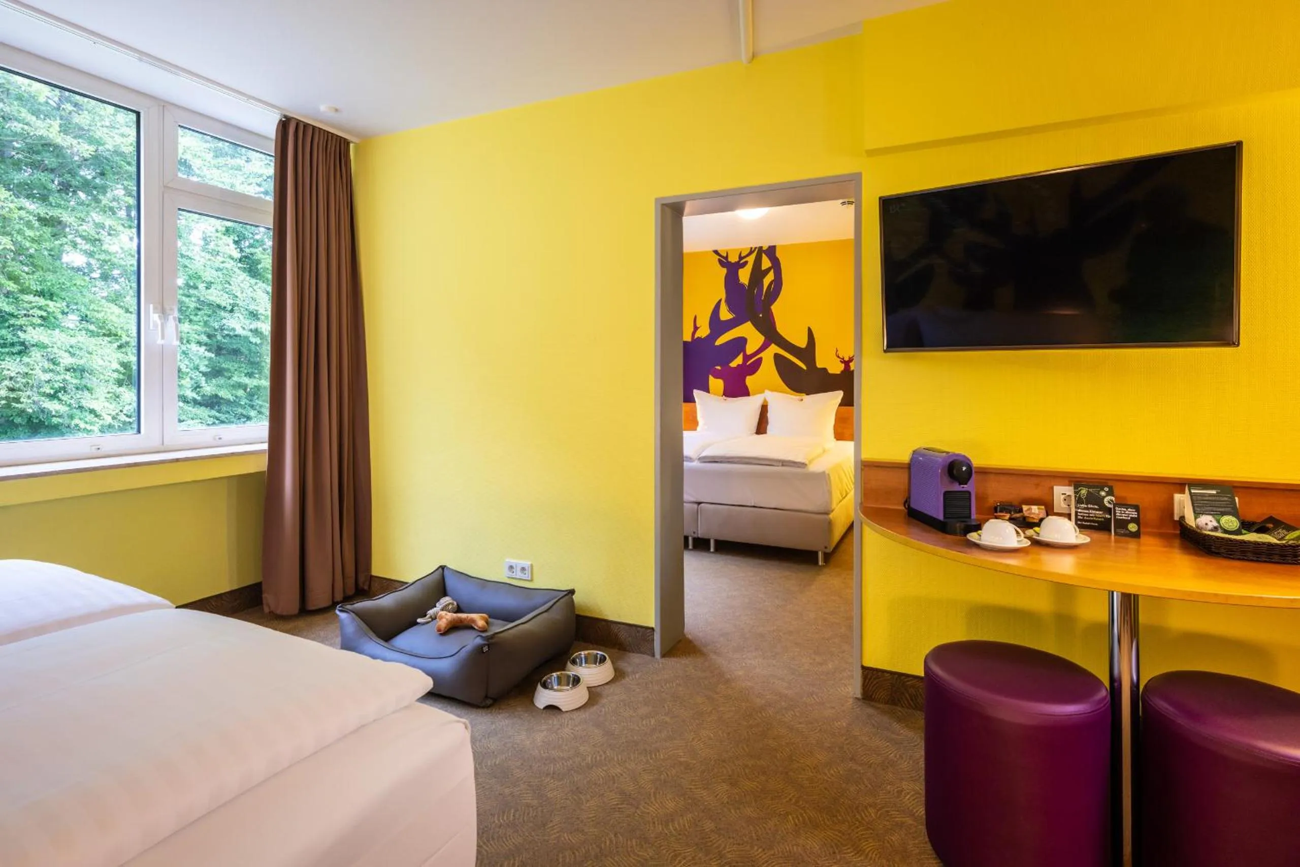 Pets, Bed in Hotel Göttingen-West