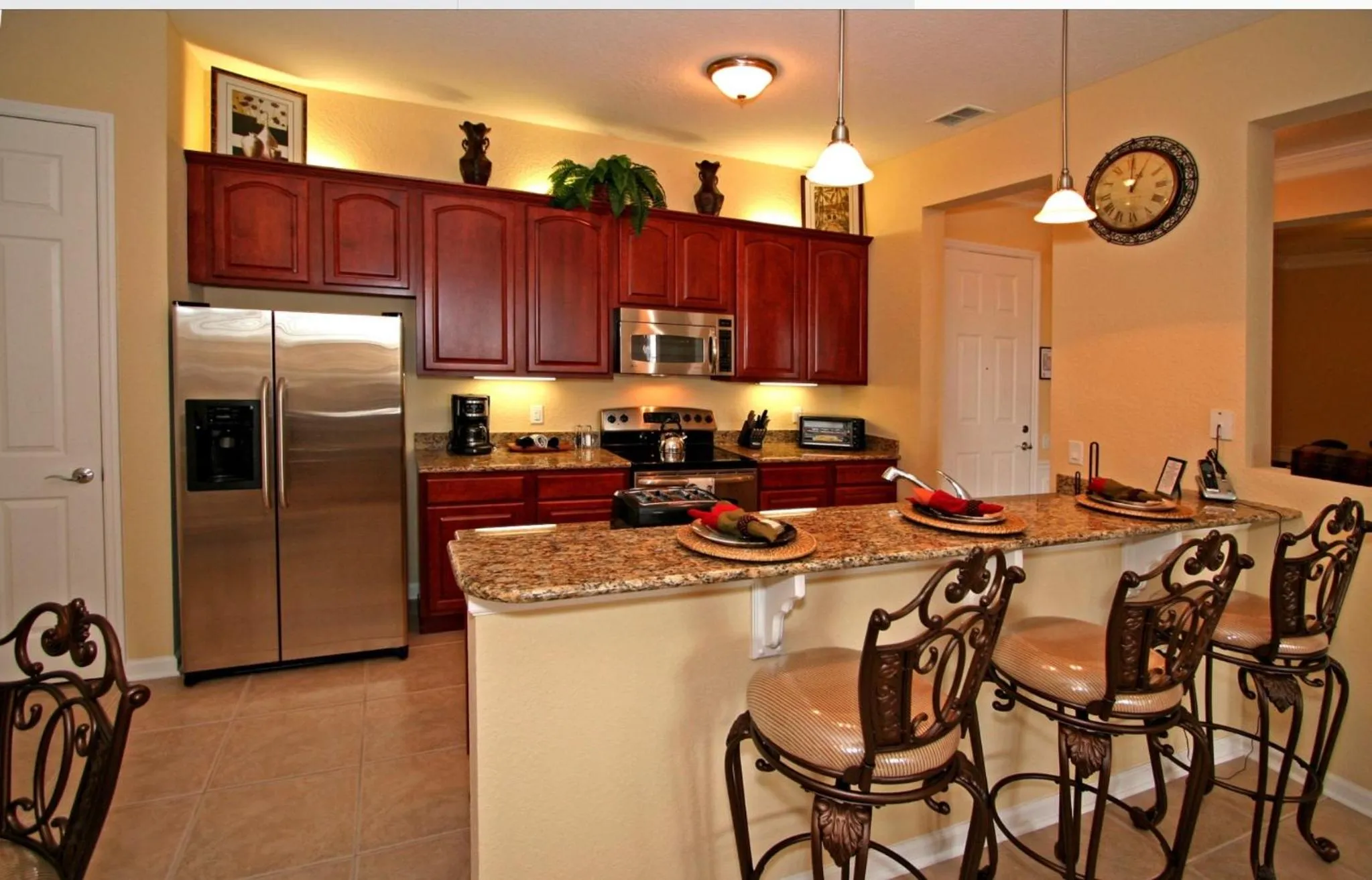 Kitchen or kitchenette in Executive 3 Bedroom Villa at Universal,Convention Center, Vista Cay